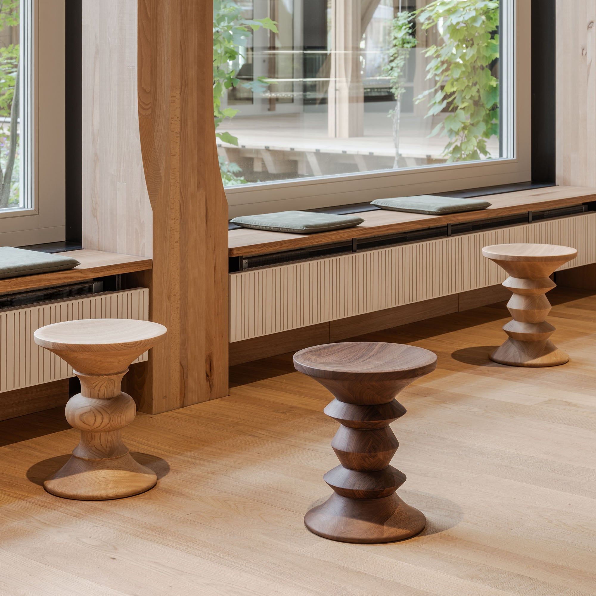 Stool Model B, taburet