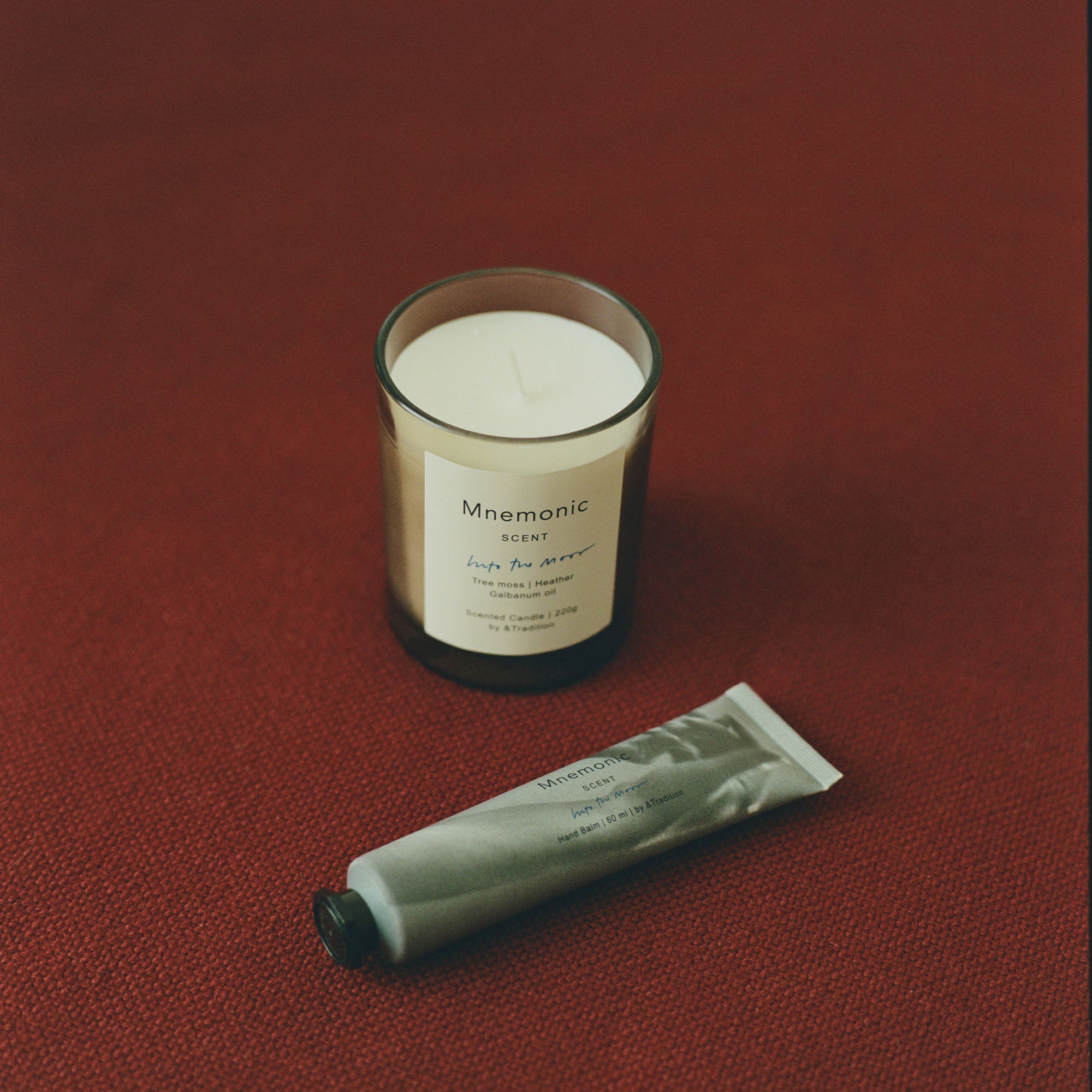 Mnemonic MNC5 Into The Moor lumânare parfumată