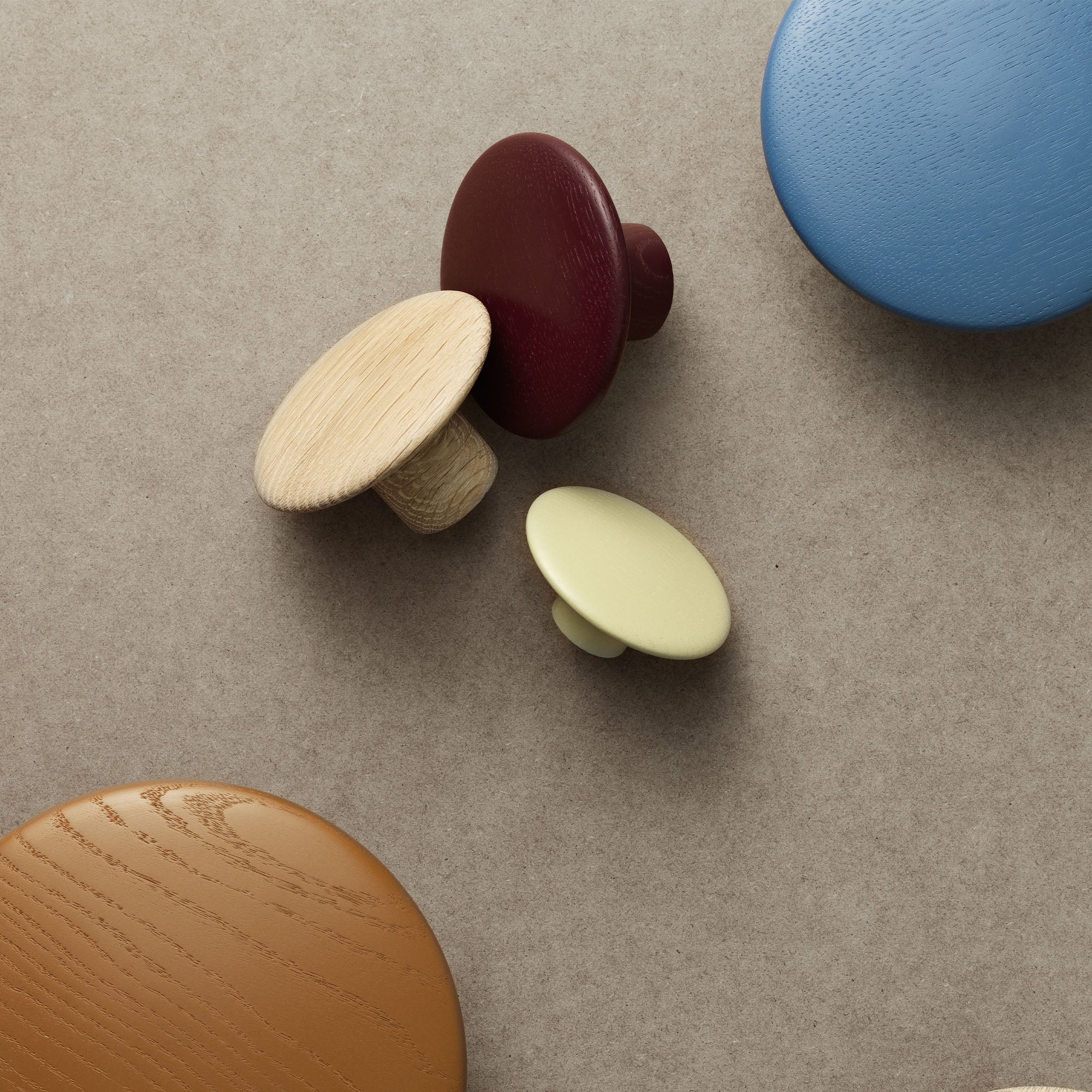 The Dots Wood cuier de lemn Ø6,5 cm
