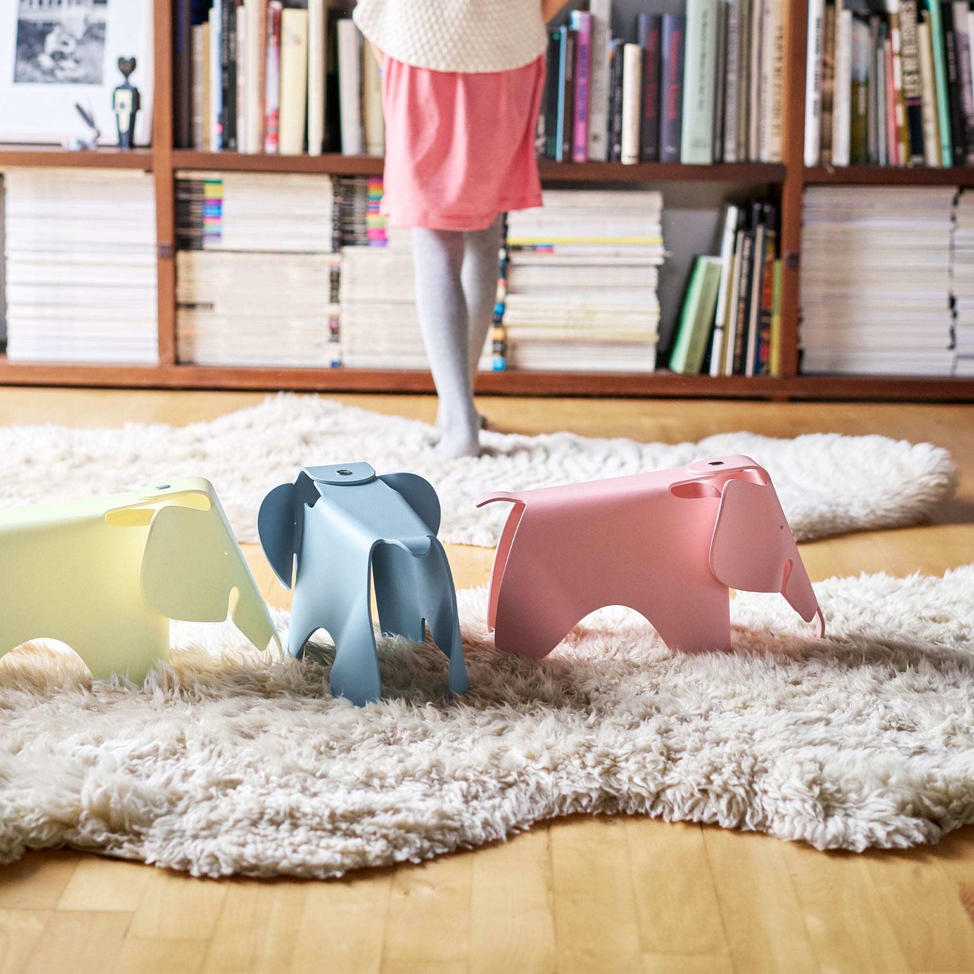 Eames Elephant sky blue RE, S obiect decor