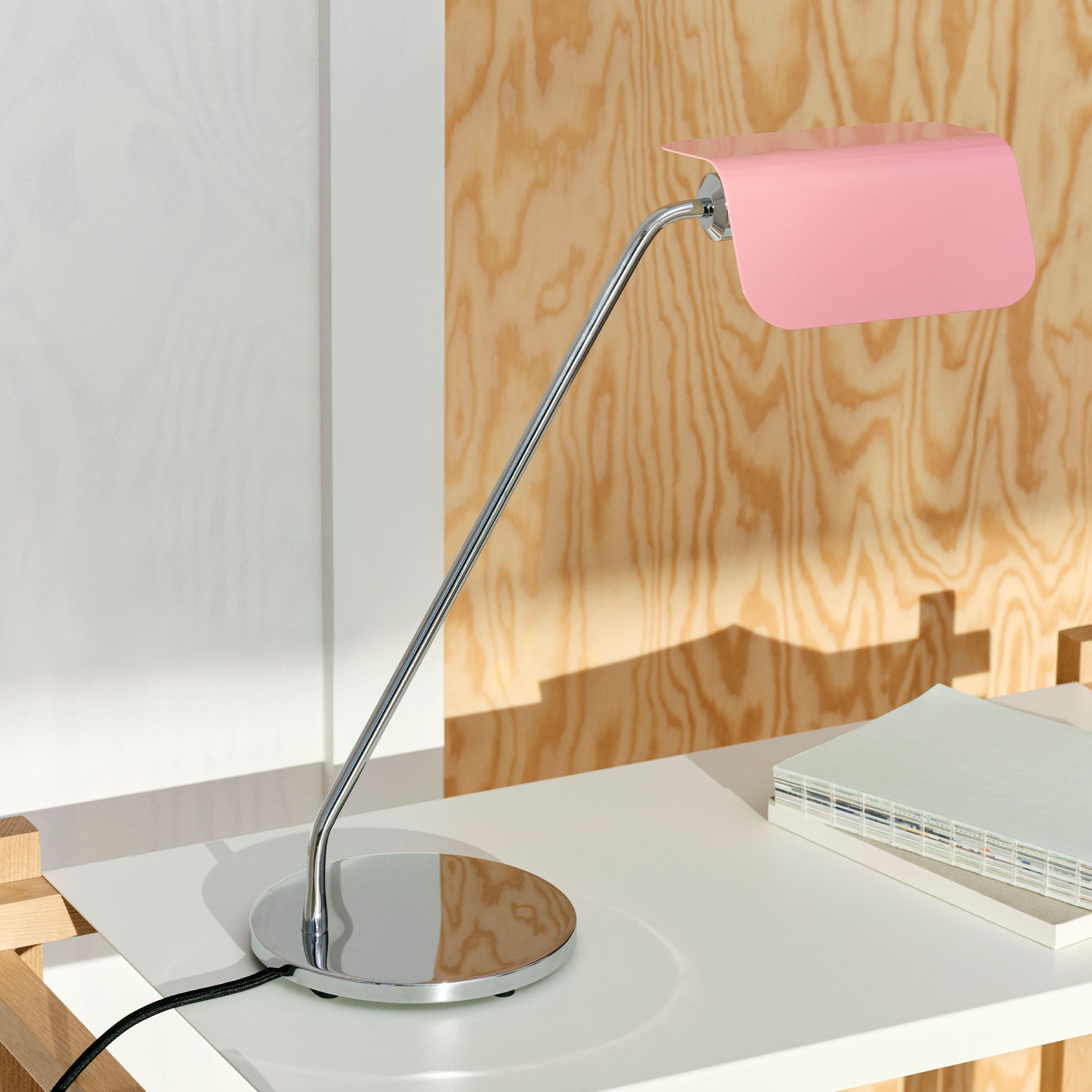 Apex Desk Lamp, lampă de birou