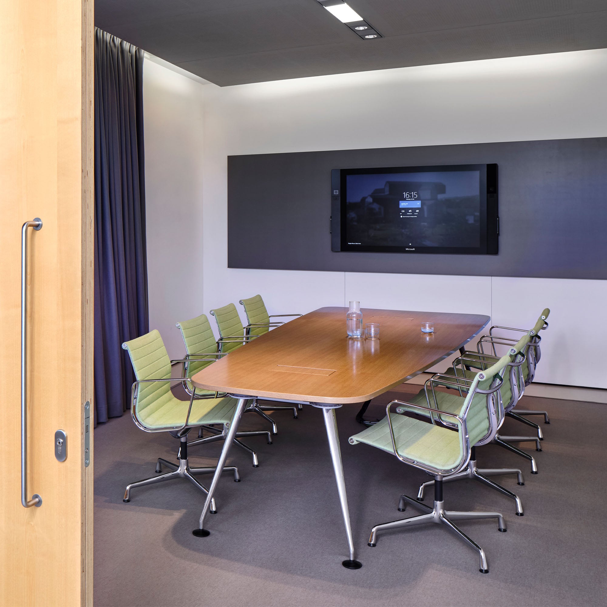 Aluminium EA 107 scaun de birou cu bază fixă