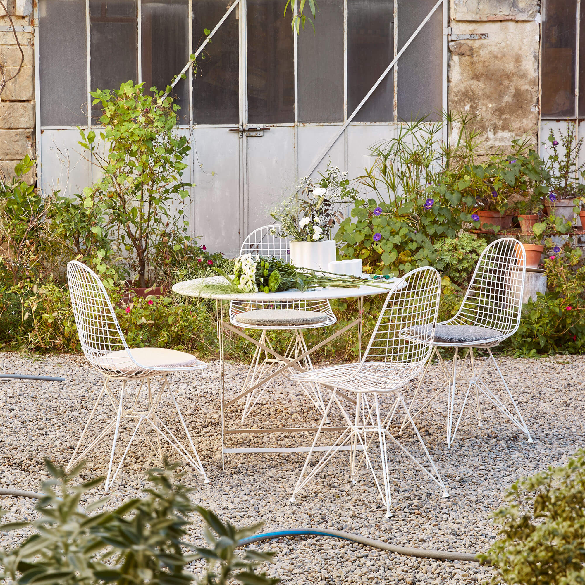 Eames Wire DKR scaun