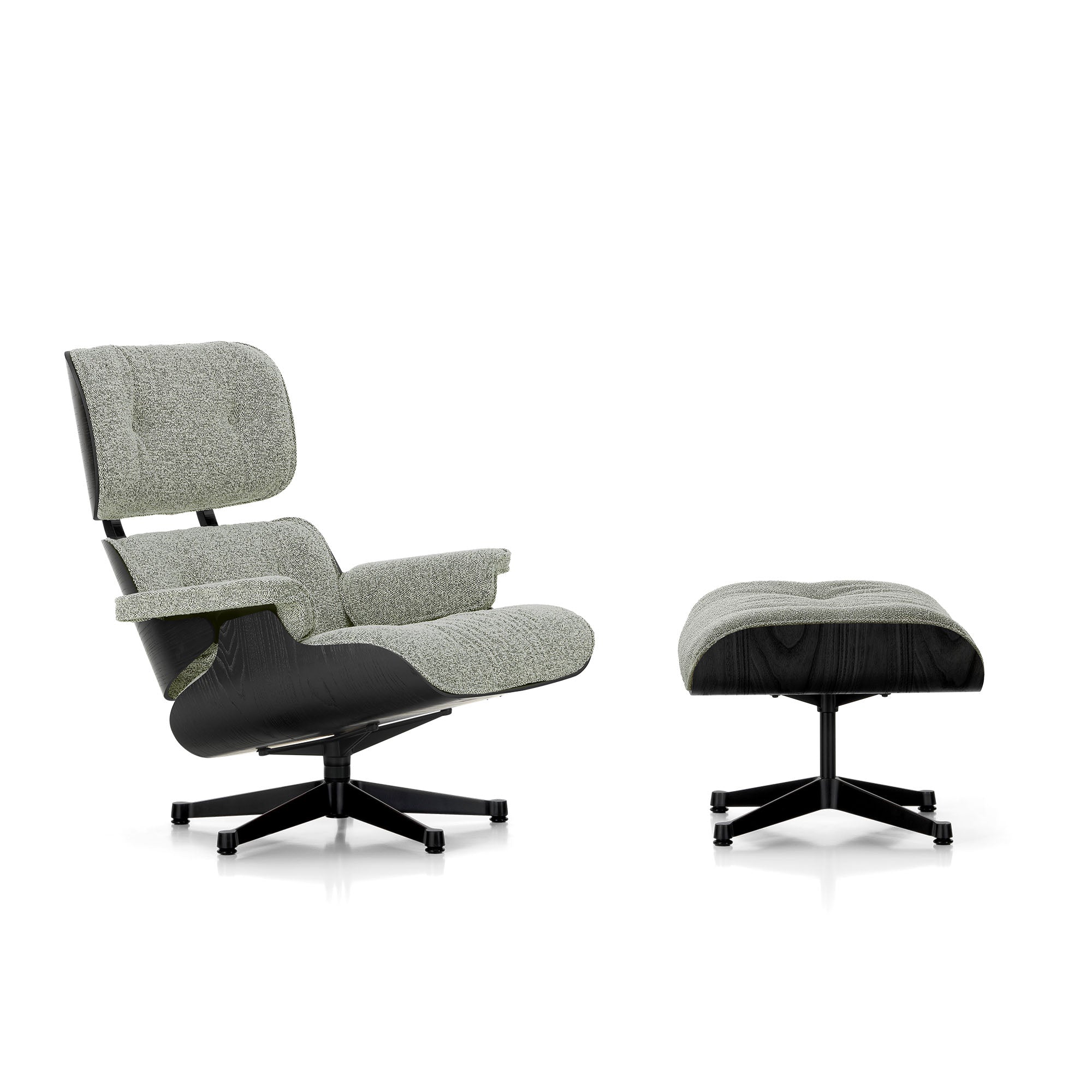 Eames Lounge Chair cu Otoman, lemn de castan vopsit negru și bază neagră