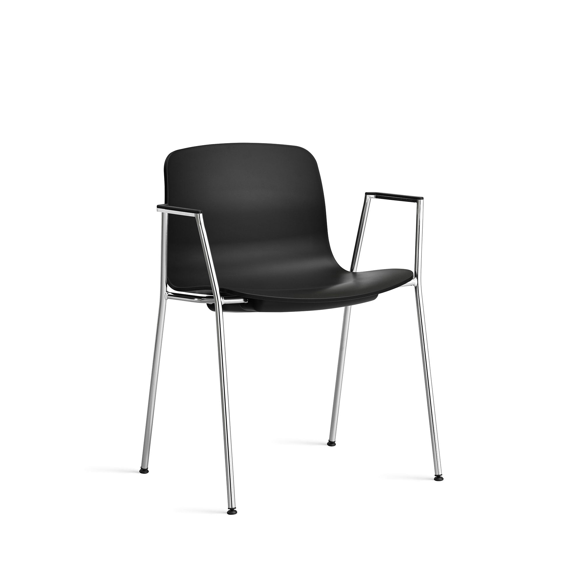 About A Chair 18 scaun de dining cu cotiere