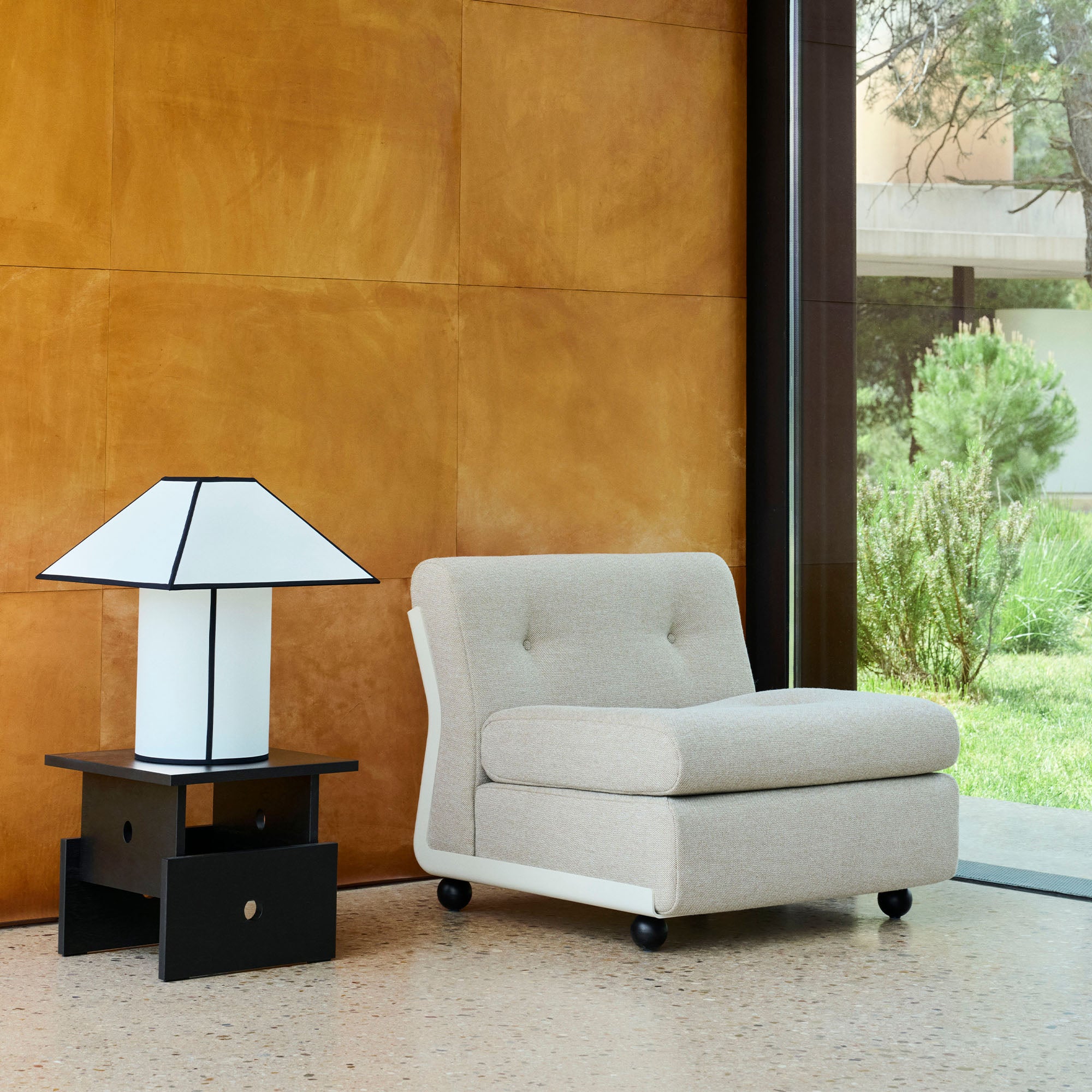 Ava Pyramid Table Lamp, lampă de masă Ø45 cm