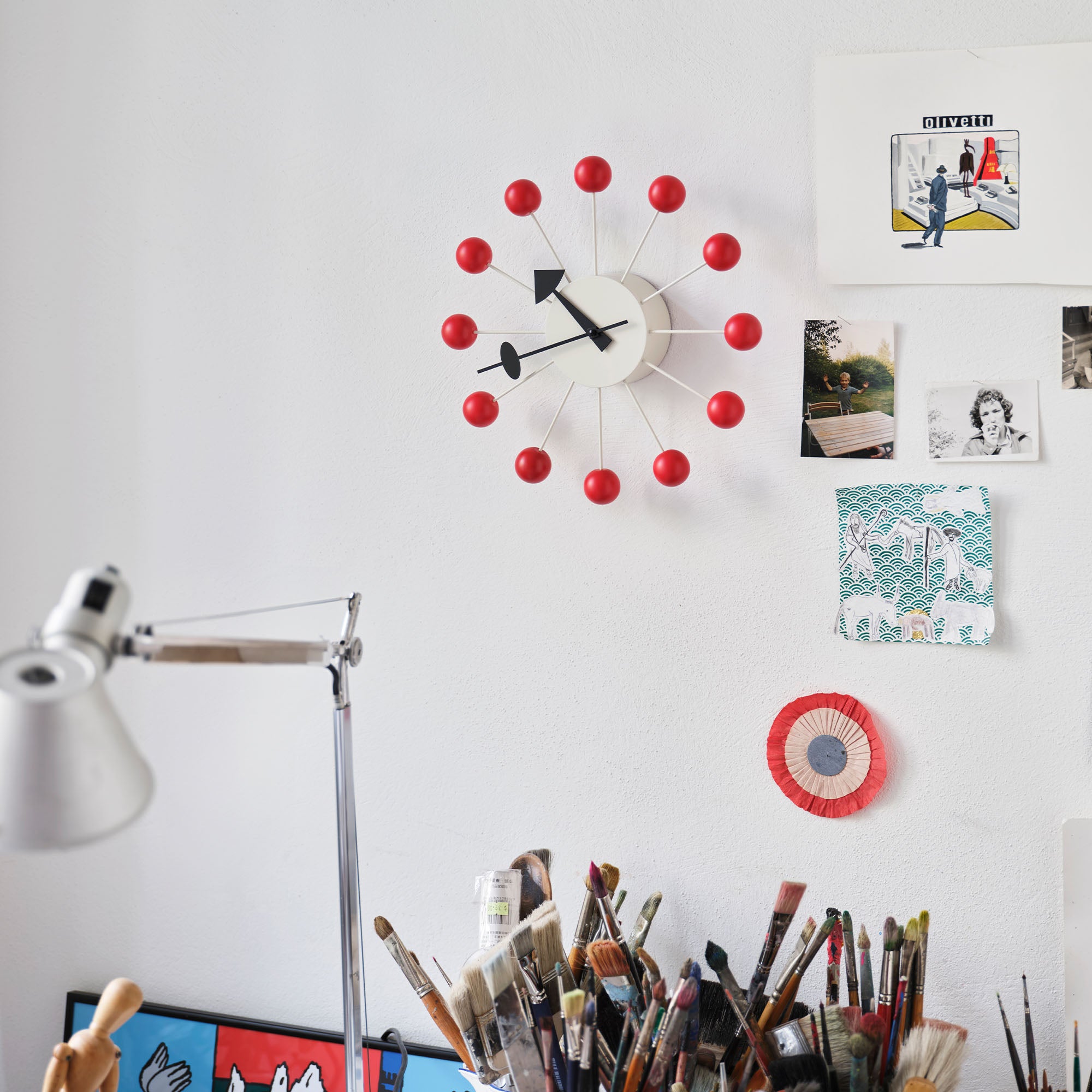 Ball clock ceas de perete