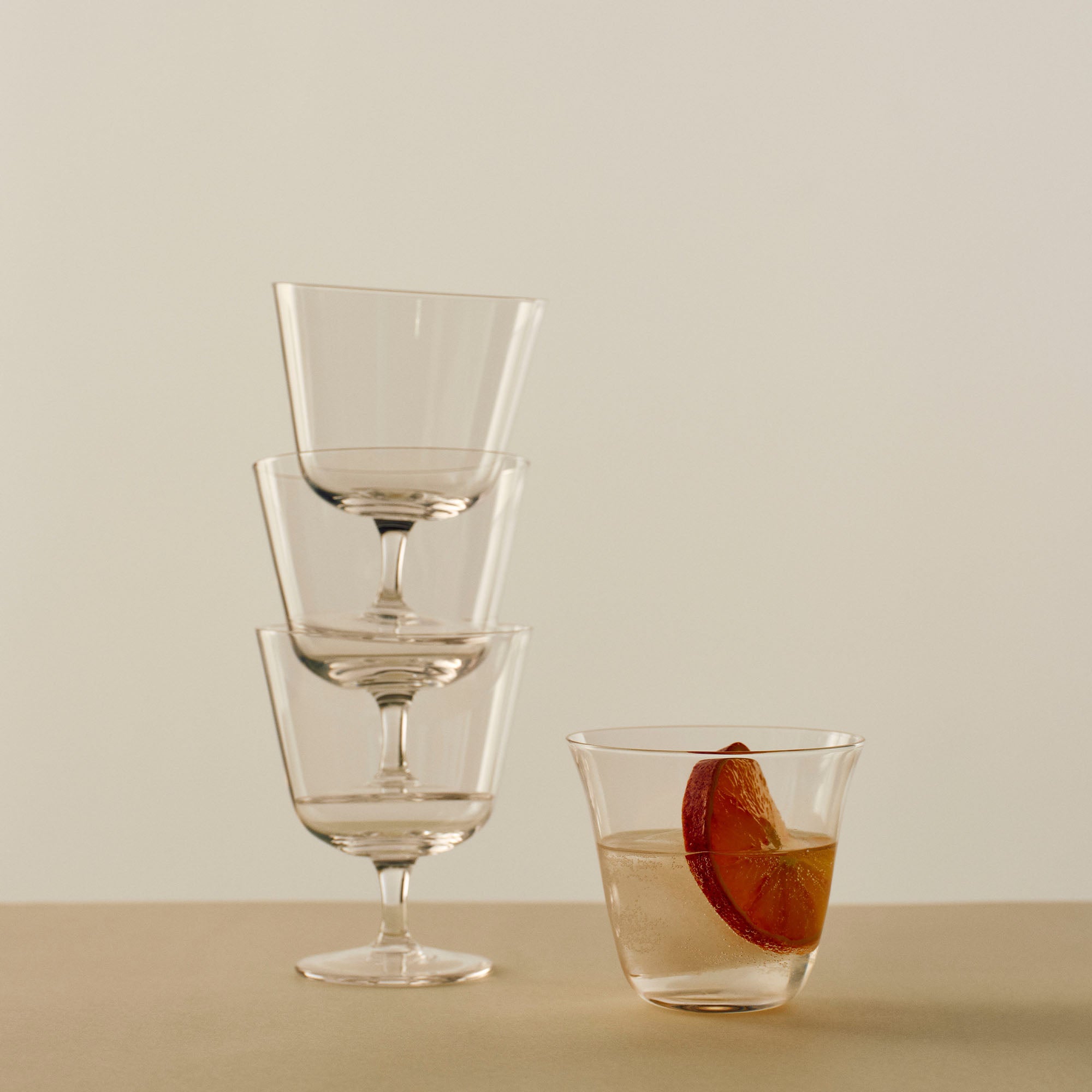 Curve Stem Glass, set de două pahare