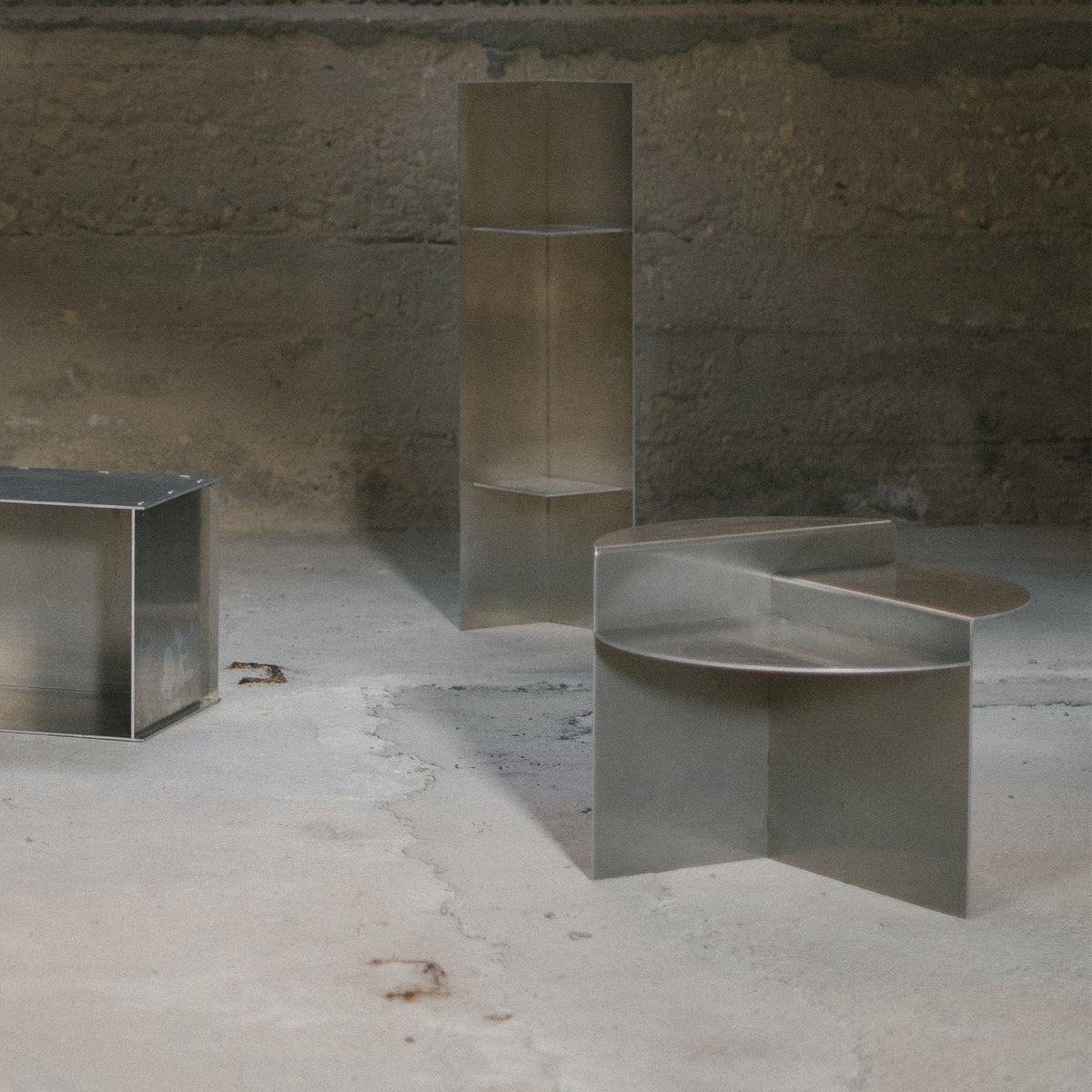 Rivet Side Table Aluminium, măsuță ocazională