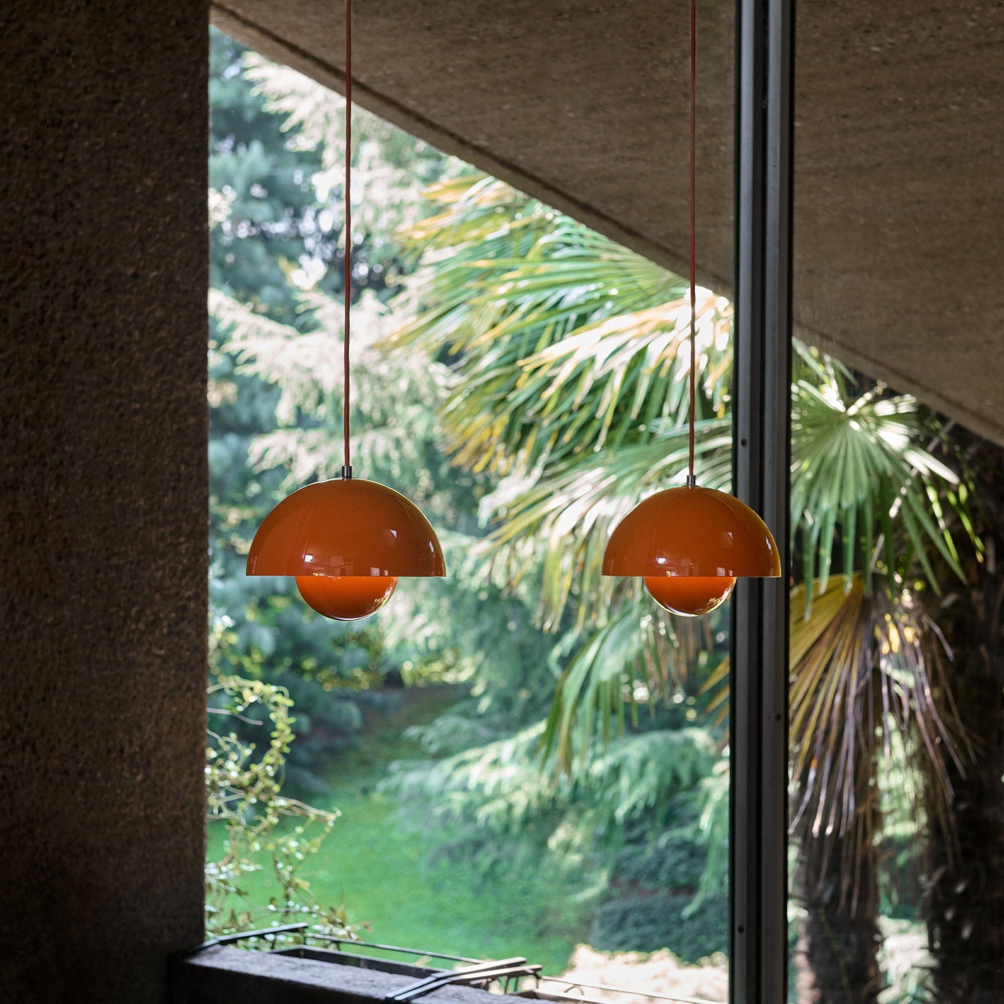 Flowerpot zesty orange VP1, lampă suspendată mică