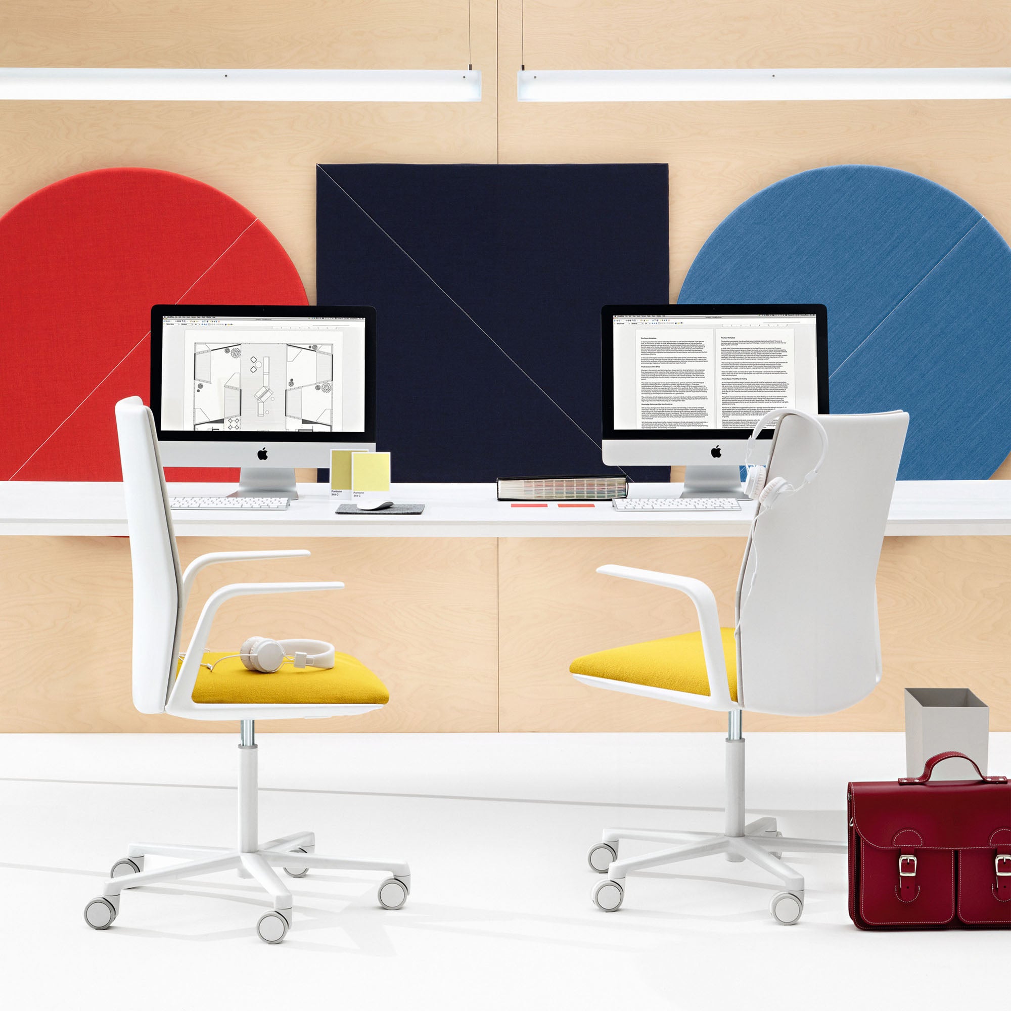 Kinesit 4858, scaun de birou