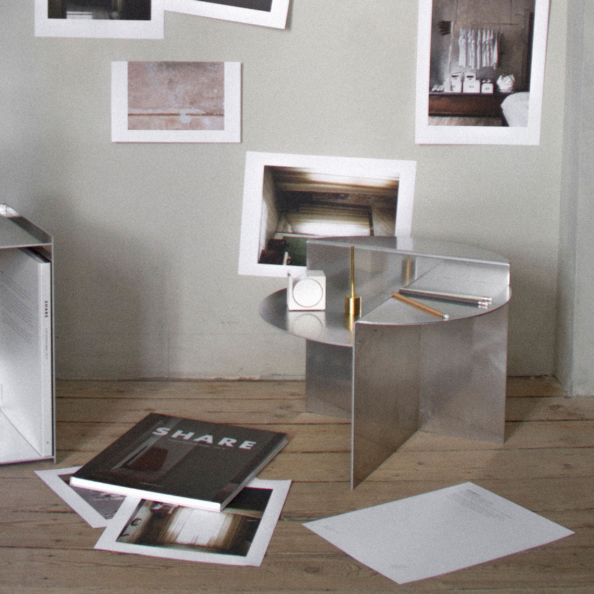 Rivet Side Table Aluminium, măsuță ocazională