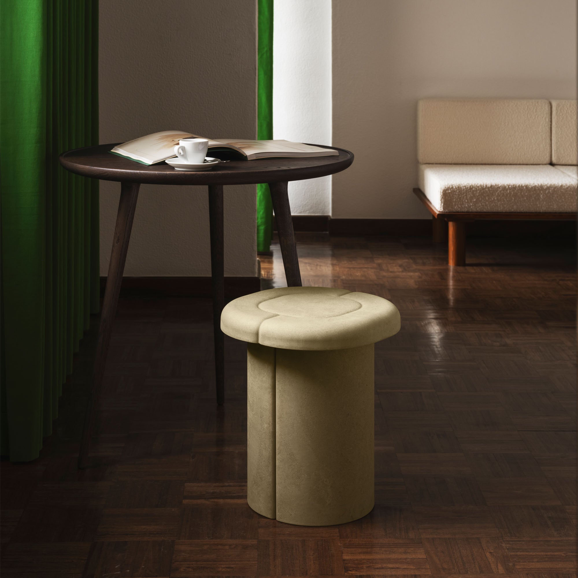 Alder Stool, taburet