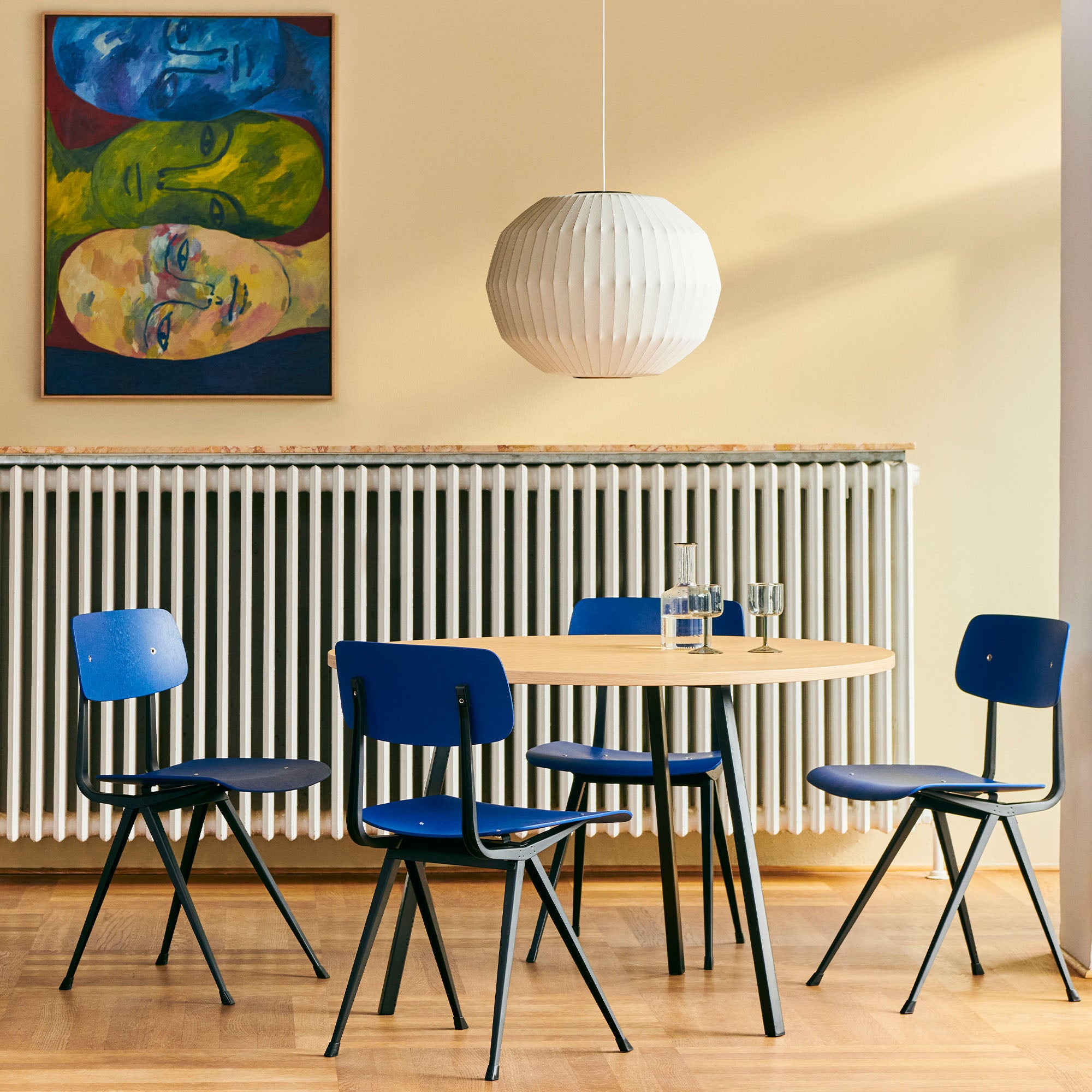 Loop Stand masă rotundă Ø120 cm
