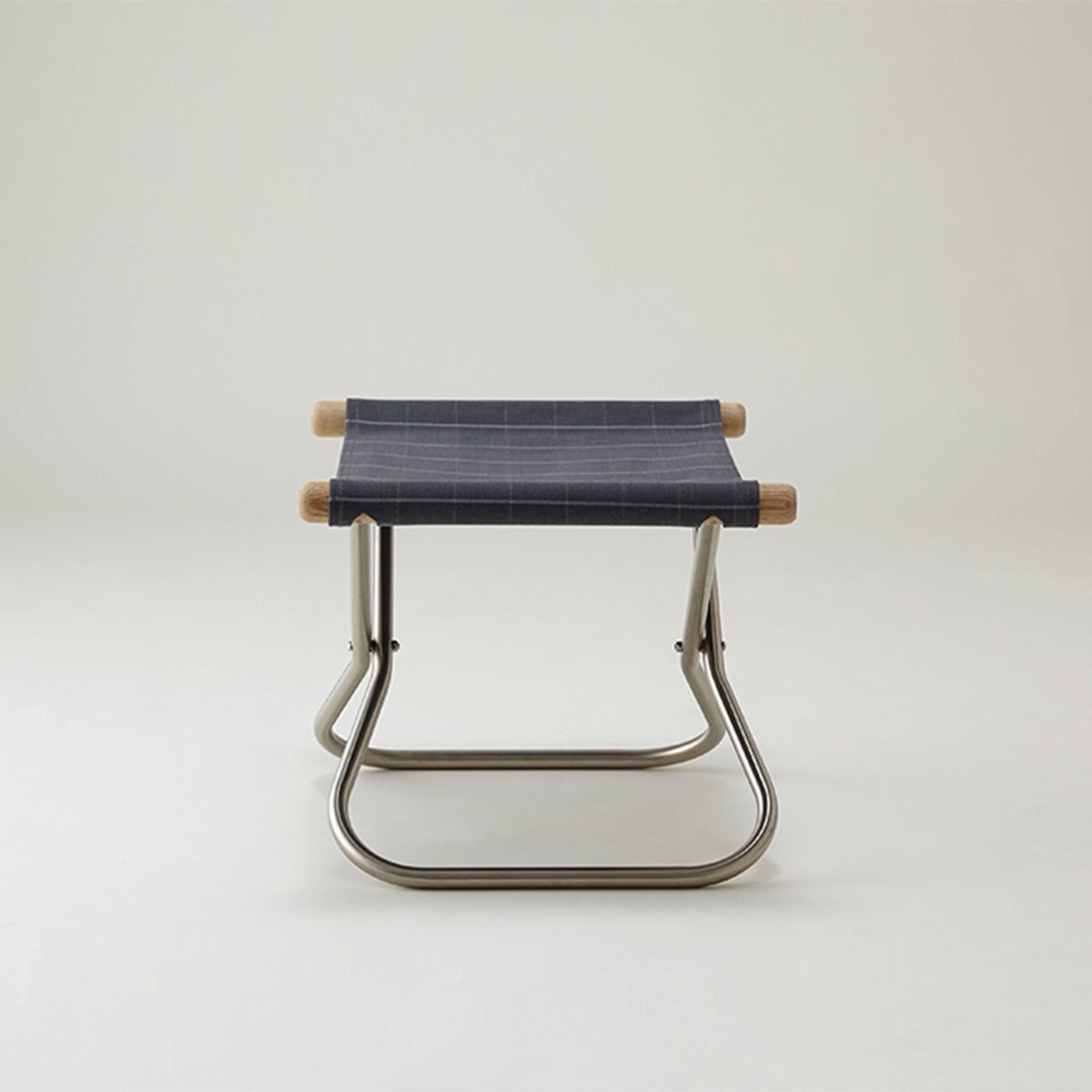 Nychair X Shikiri Ottoman, otoman pliabil