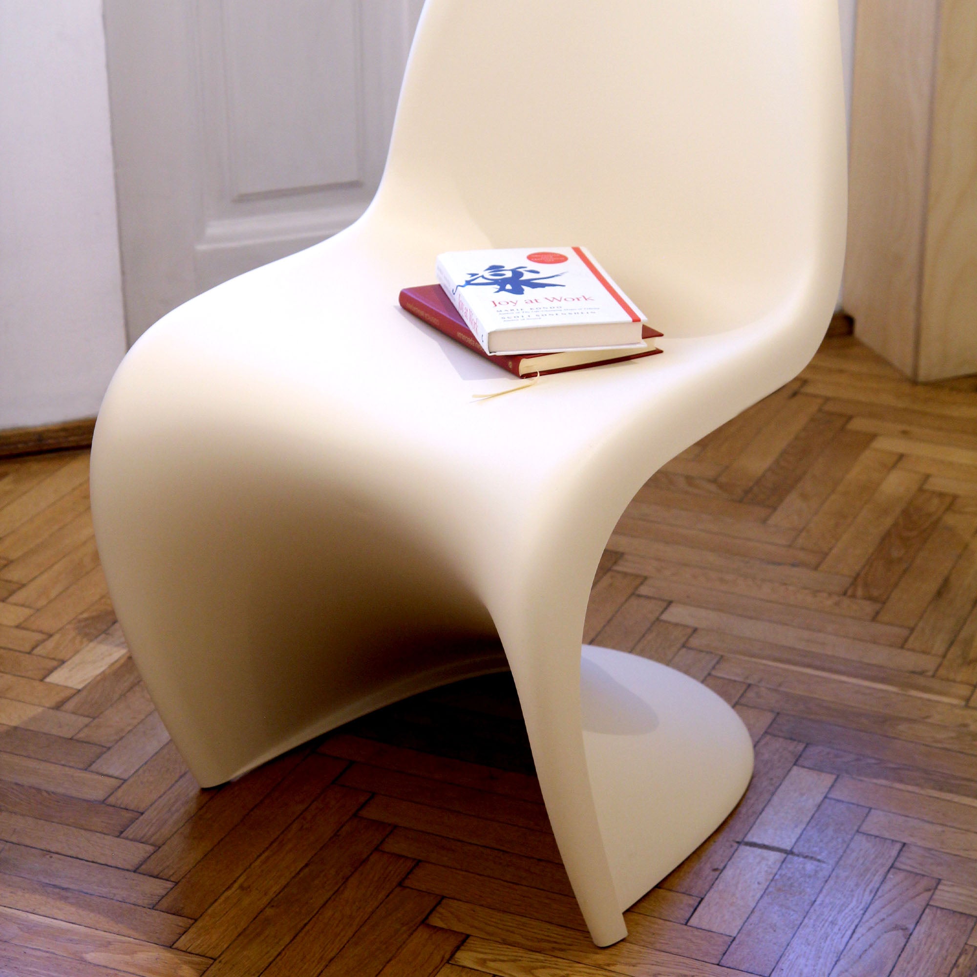 Panton Chair Ivory, scaun din plastic Limited Edition