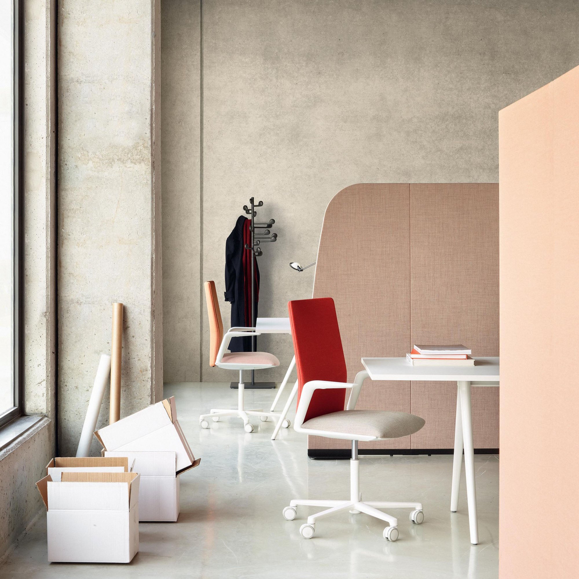 Kinesit 4858, scaun de birou