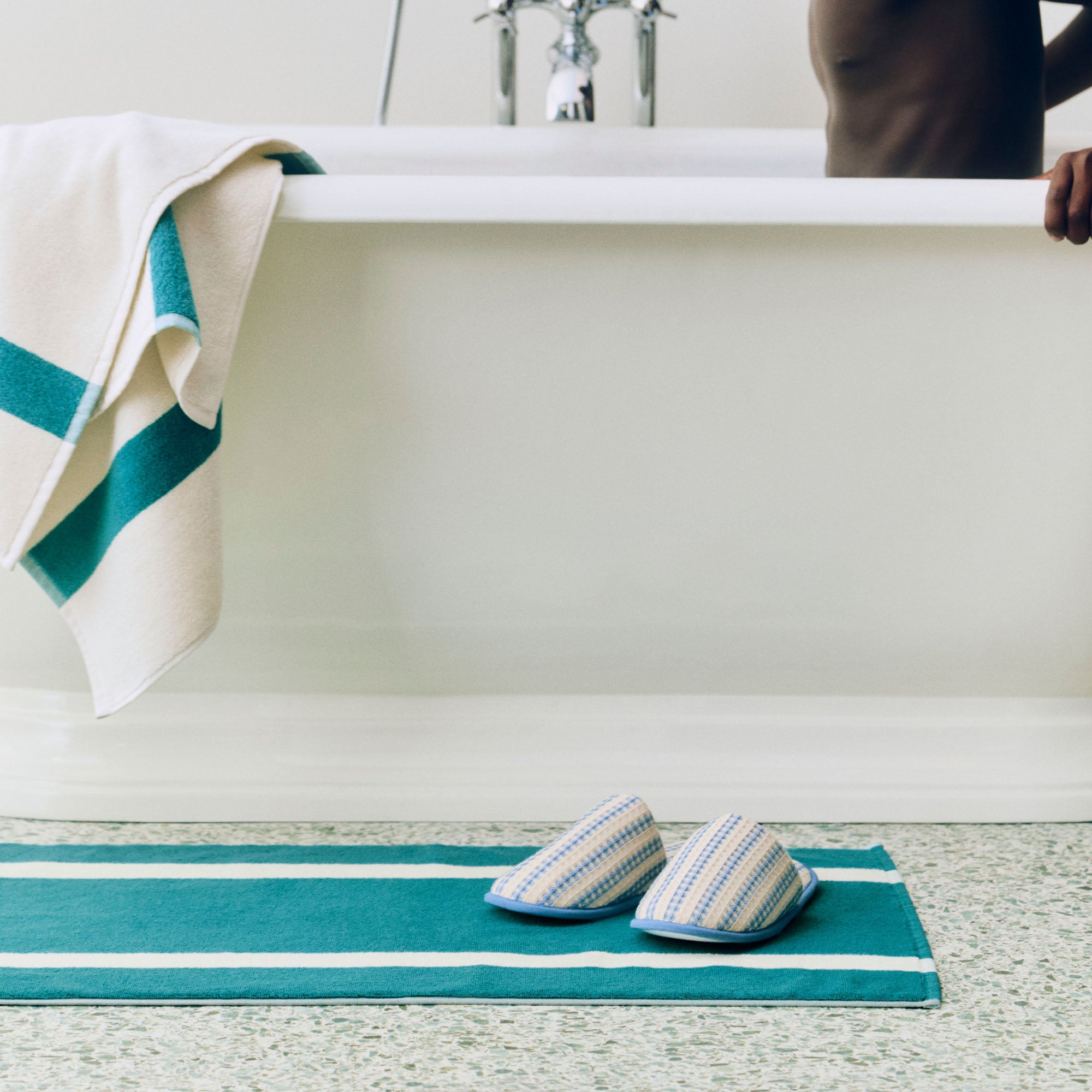 Stripe Bath Mat Petrol Blue, covoraș de baie