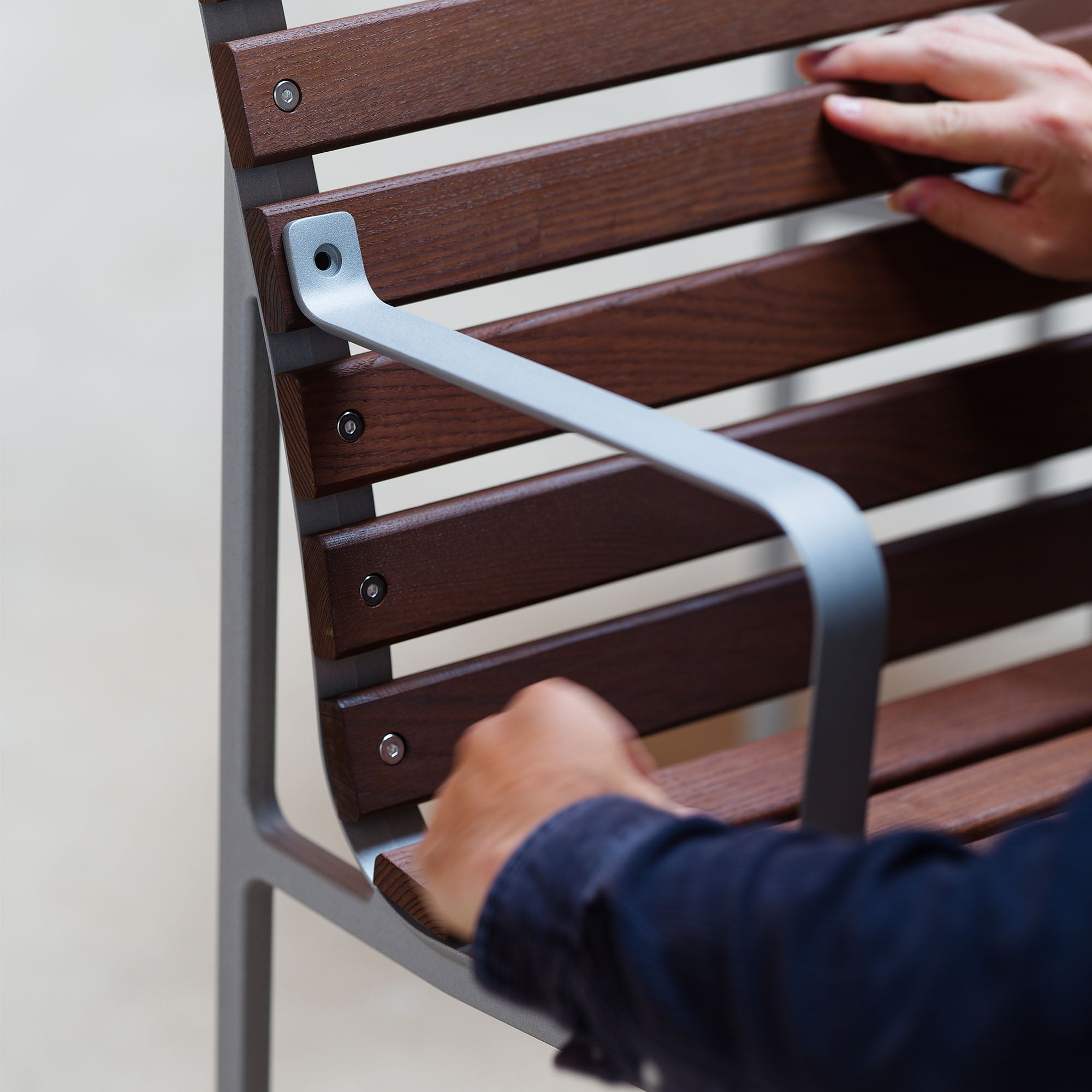 Traverse Armchair, scaun de exterior cu cotiere