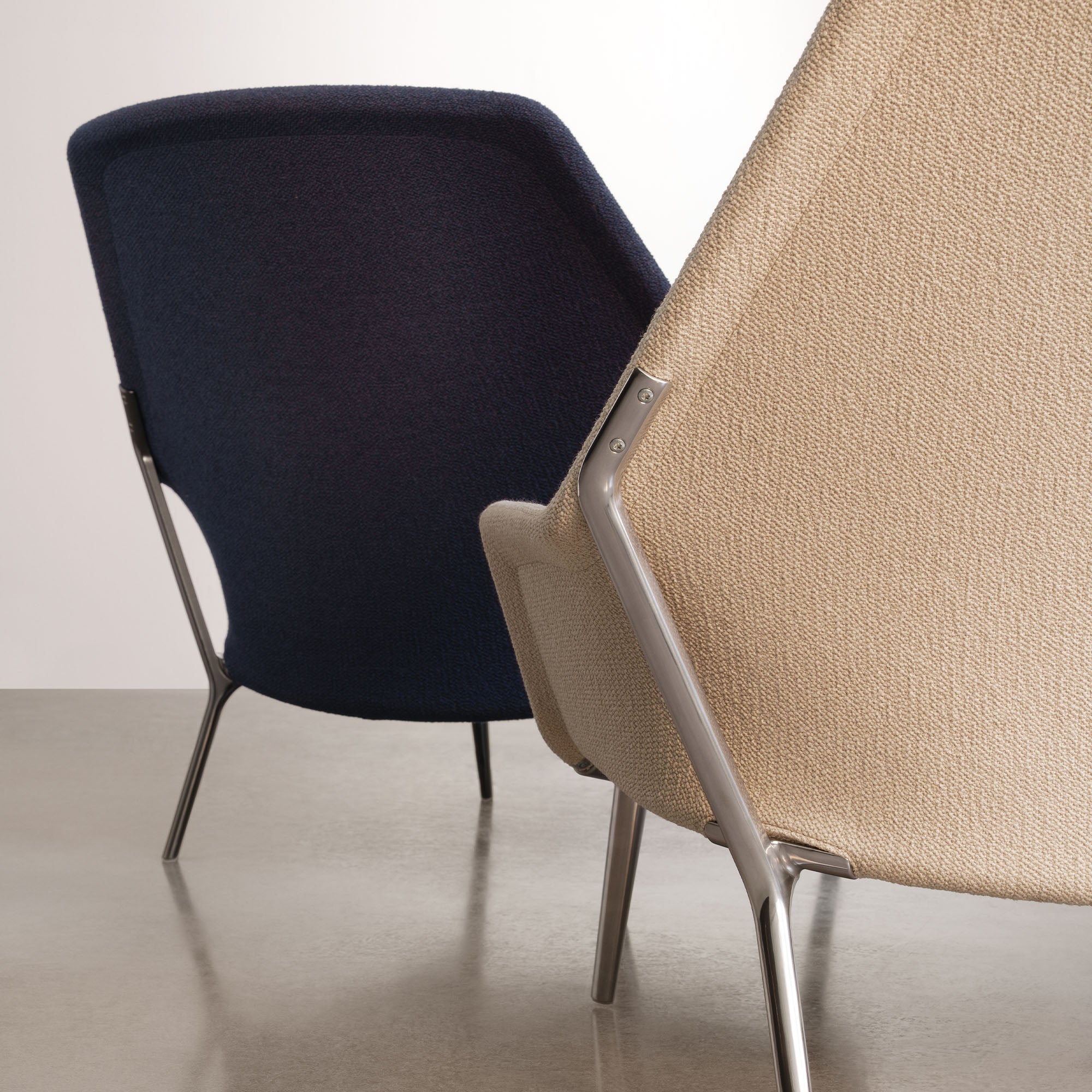 Slow Chair, fotoliu cu otoman bază neagră