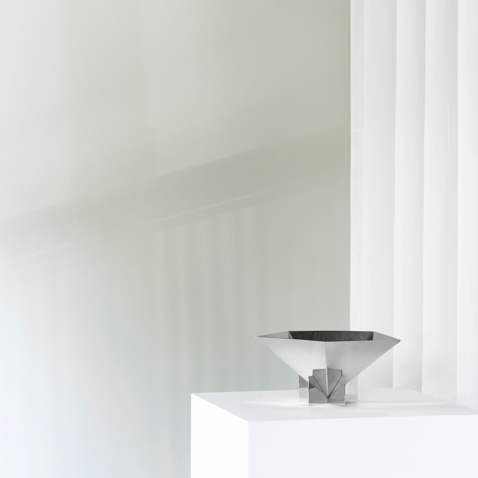 Fem Bowl, bol metalic