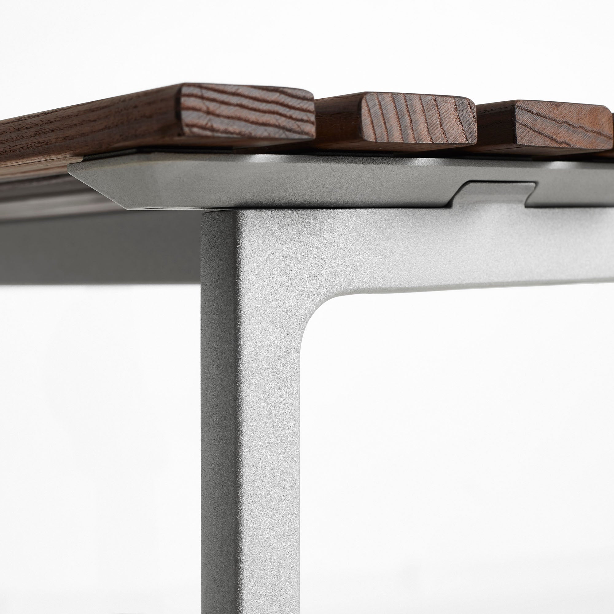 Traverse Table, masă de exterior 140x83 cm