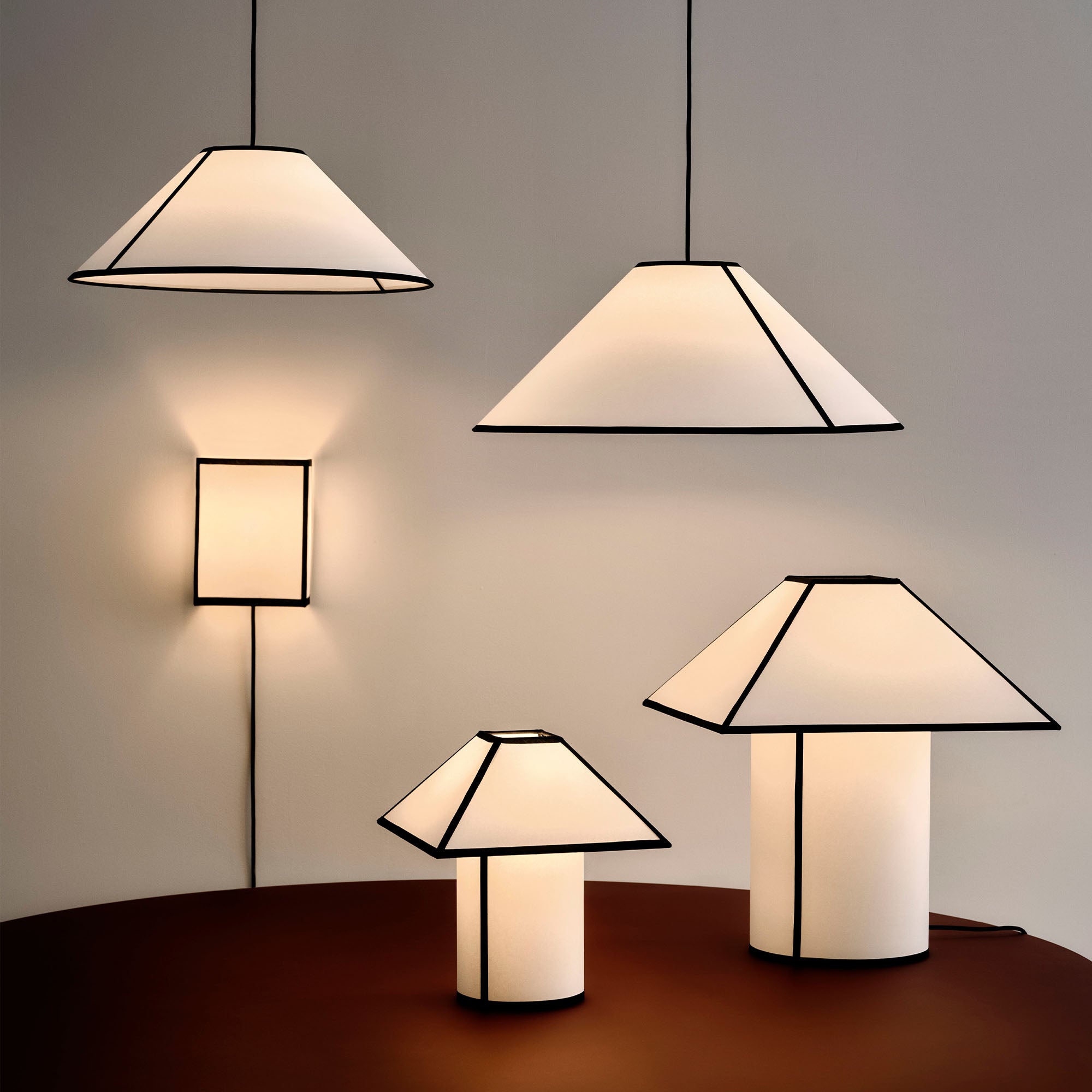 Ava Pyramid Table Lamp, lampă de masă Ø45 cm