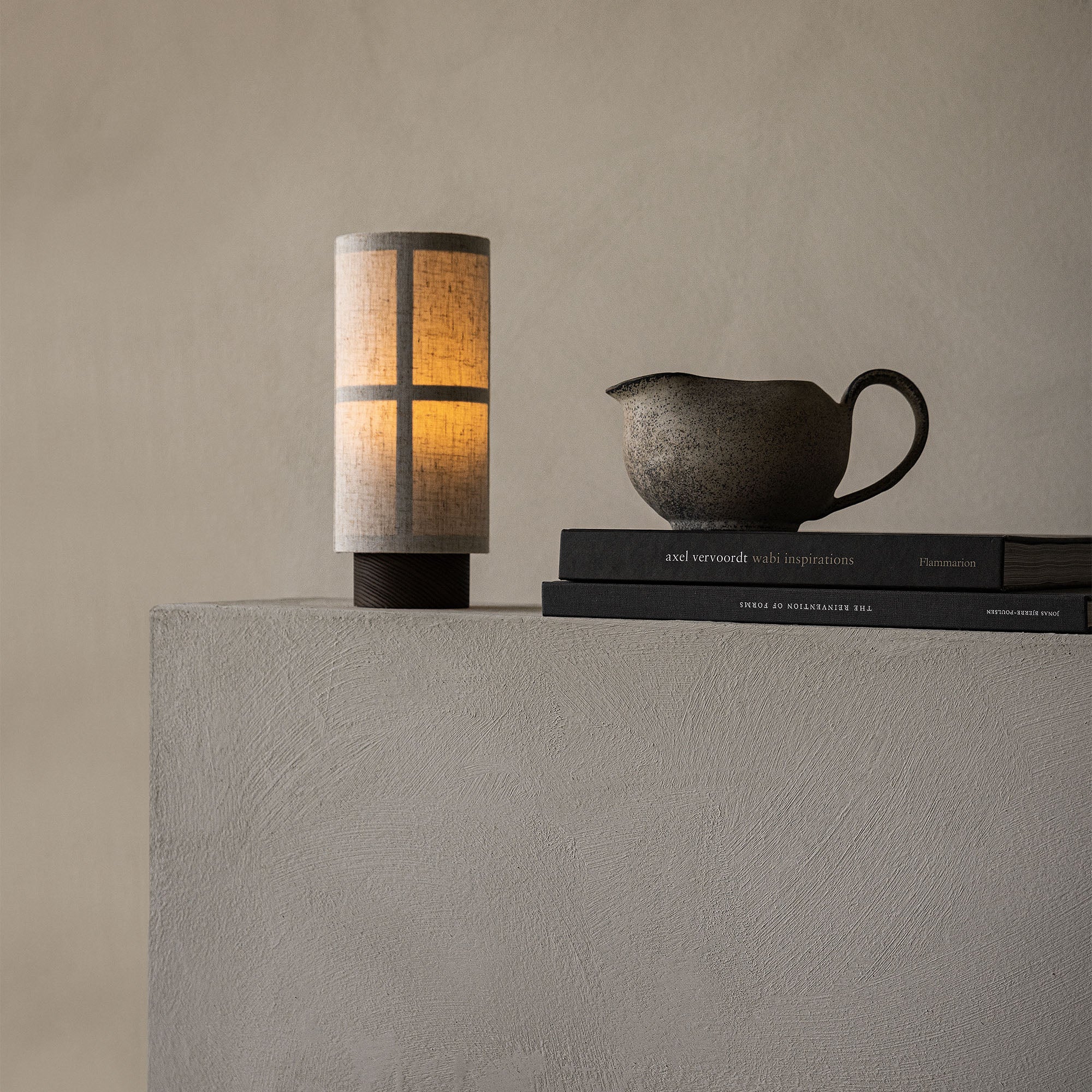 Hashira Table Lamp, lampă portabilă