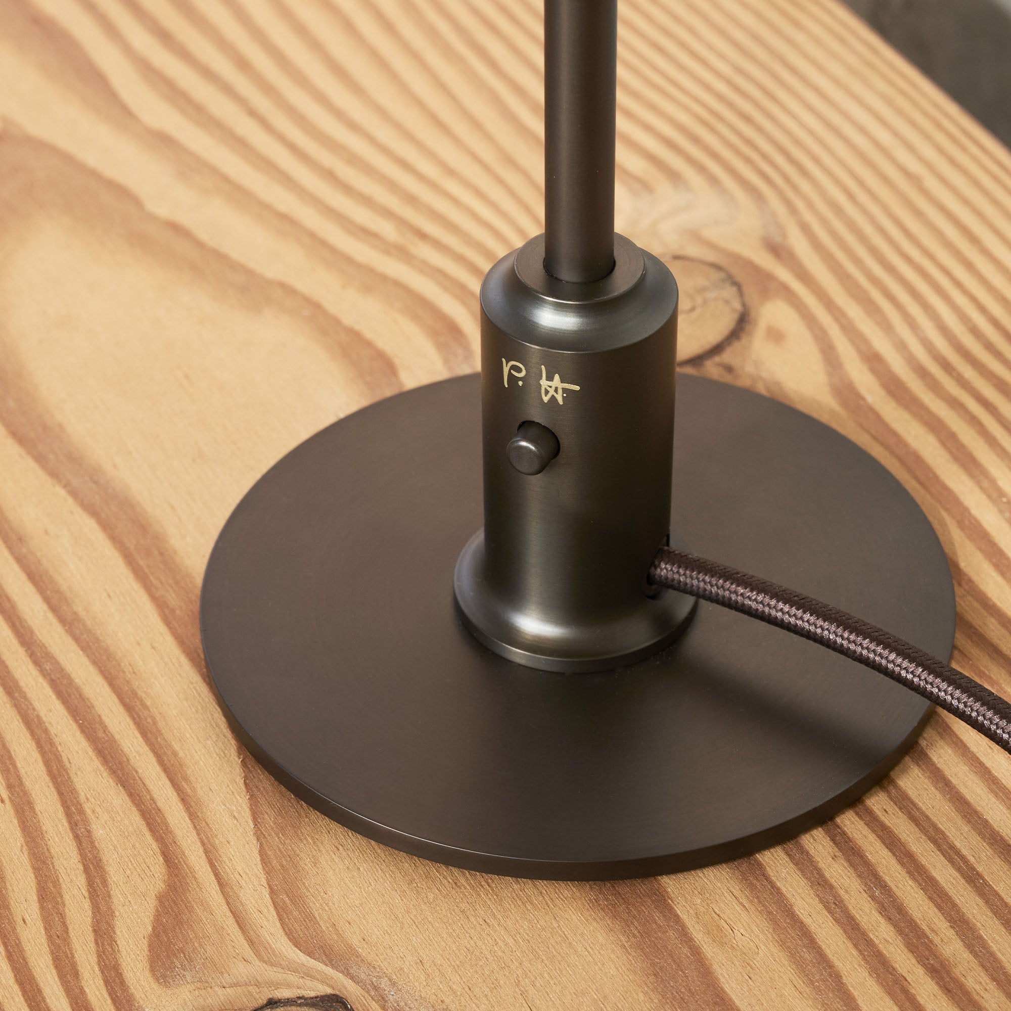PH 2/1 Table, lampă de masă ediție limitată