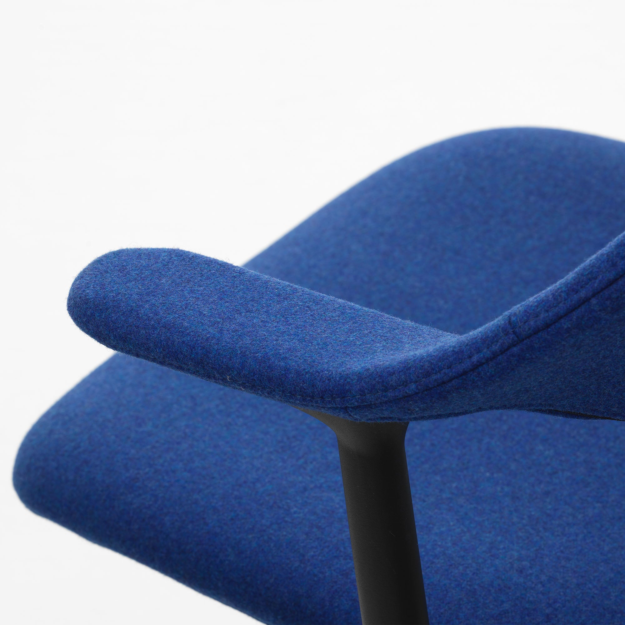 Mynt, scaun de birou cu șezut și spătar tapițat