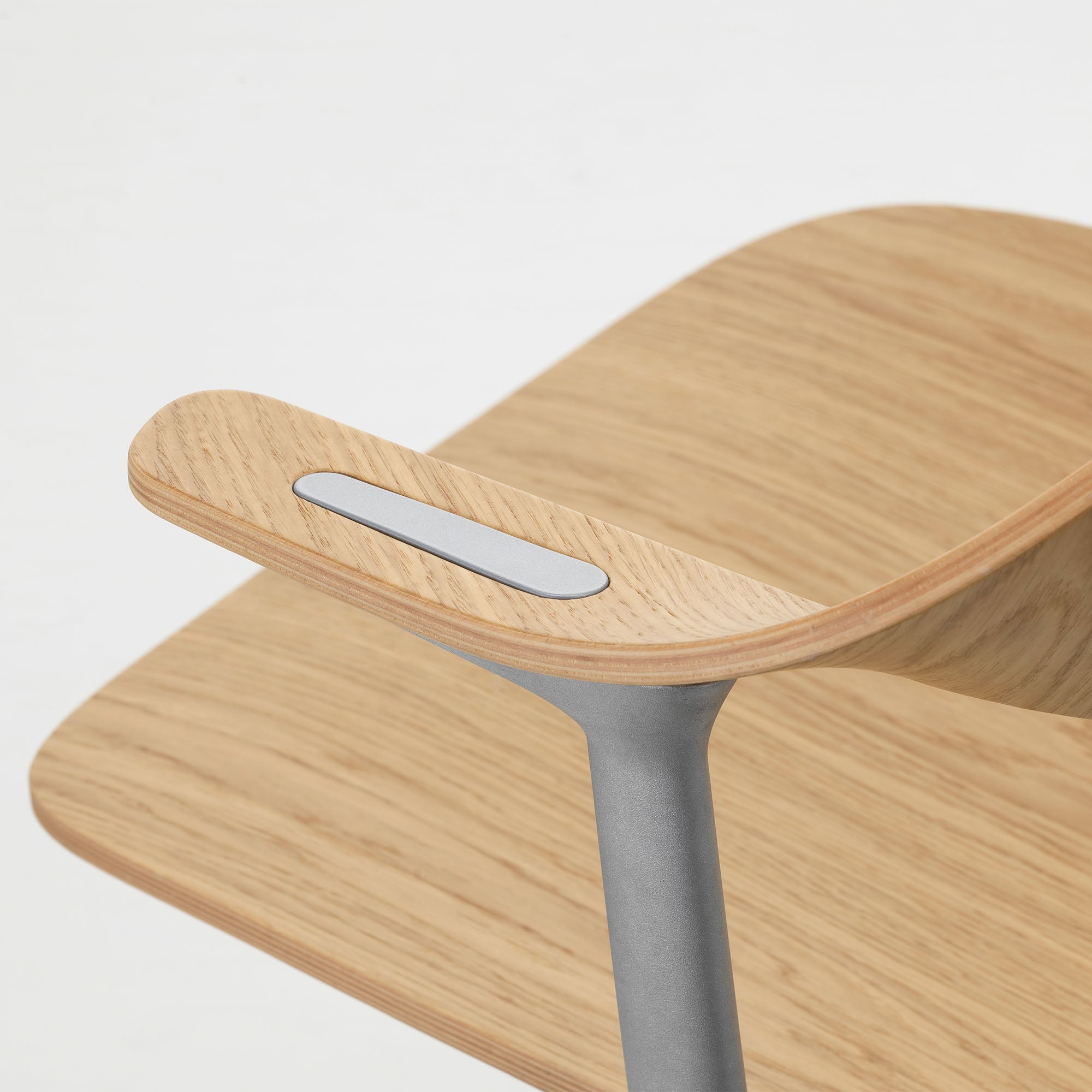 Mynt, scaun de birou pe role cu șezut și spătar de placaj