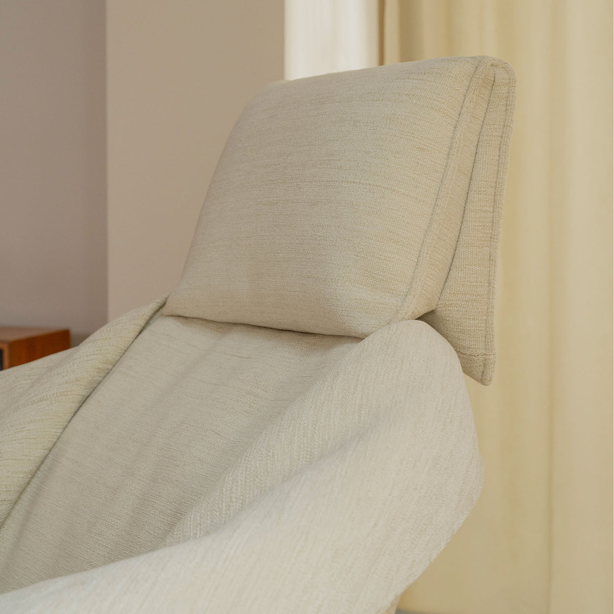 Bascule Highback Lounge Chair cu Otoman, bază metal