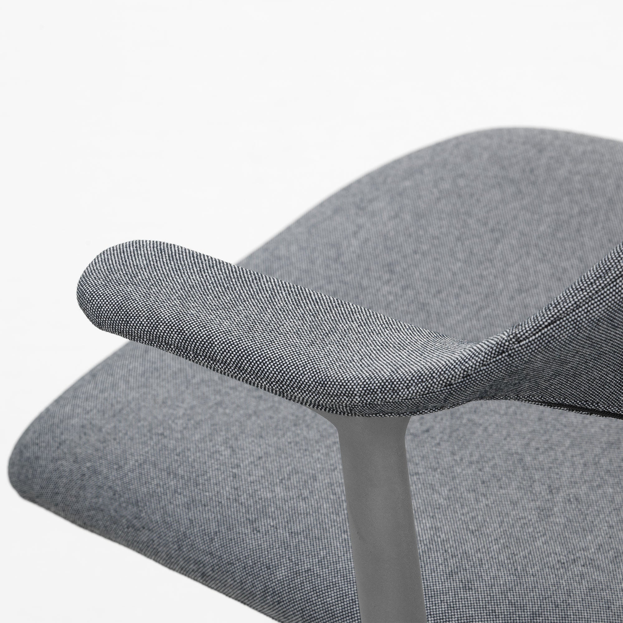 Mynt, scaun de birou cu șezut și spătar tapițat