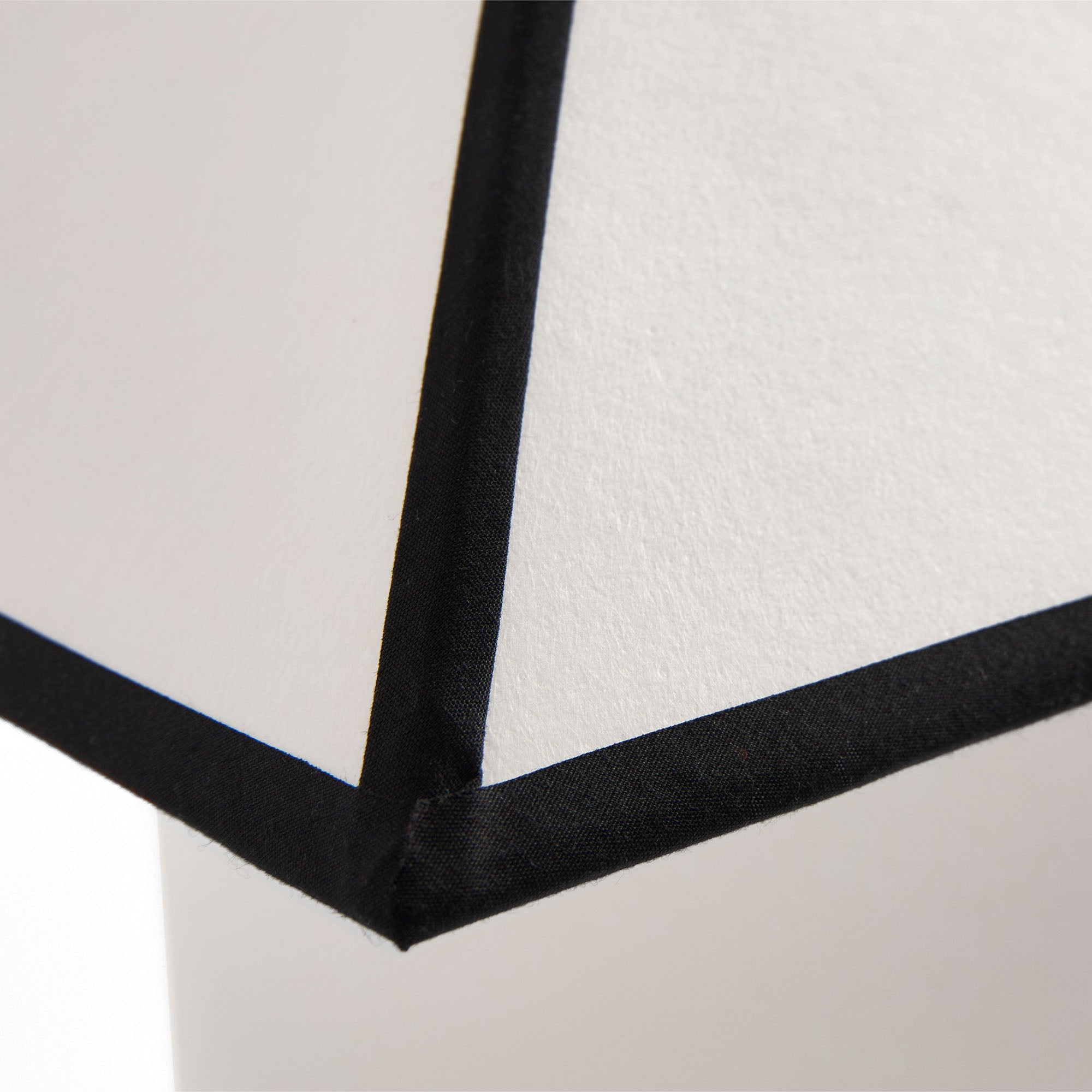 Ava Pyramid Table Lamp, lampă de masă Ø45 cm