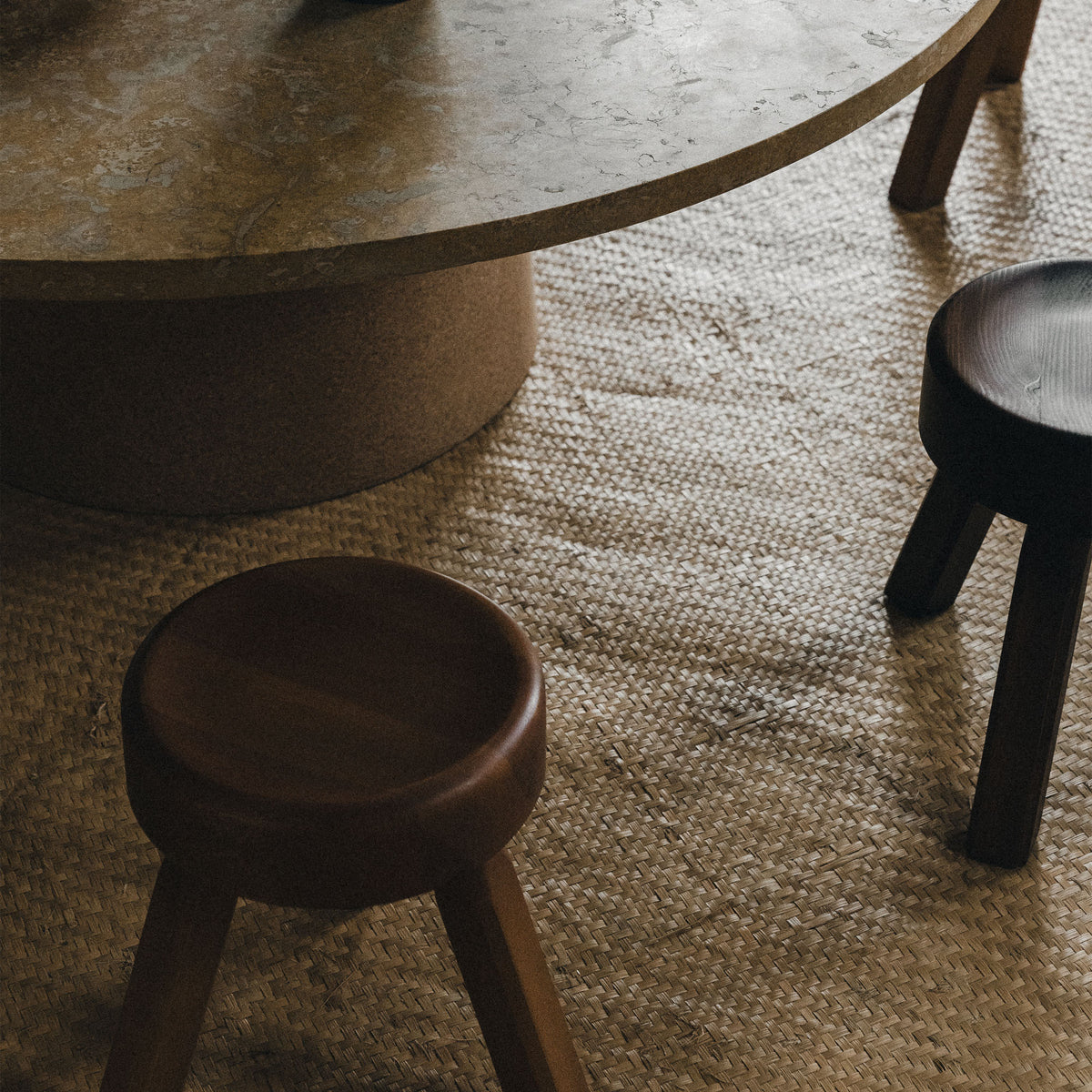 AML Stool, taburet din lemn
