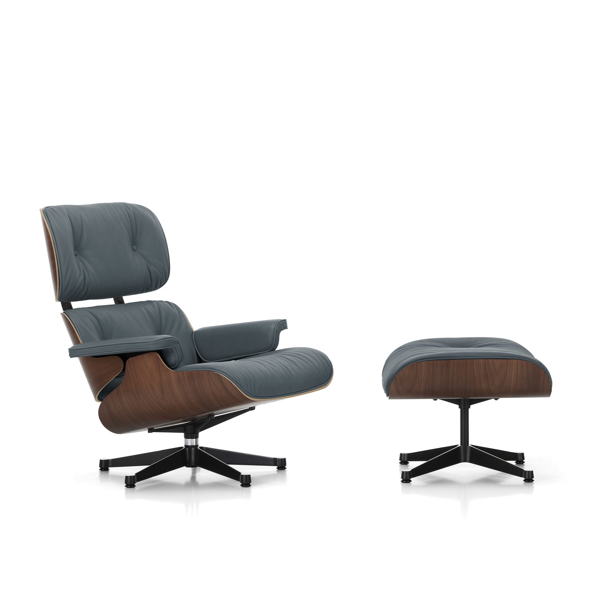Eames Lounge Chair cu Otoman, lemn de nuc băițuit și bază satinată cu laterale negre