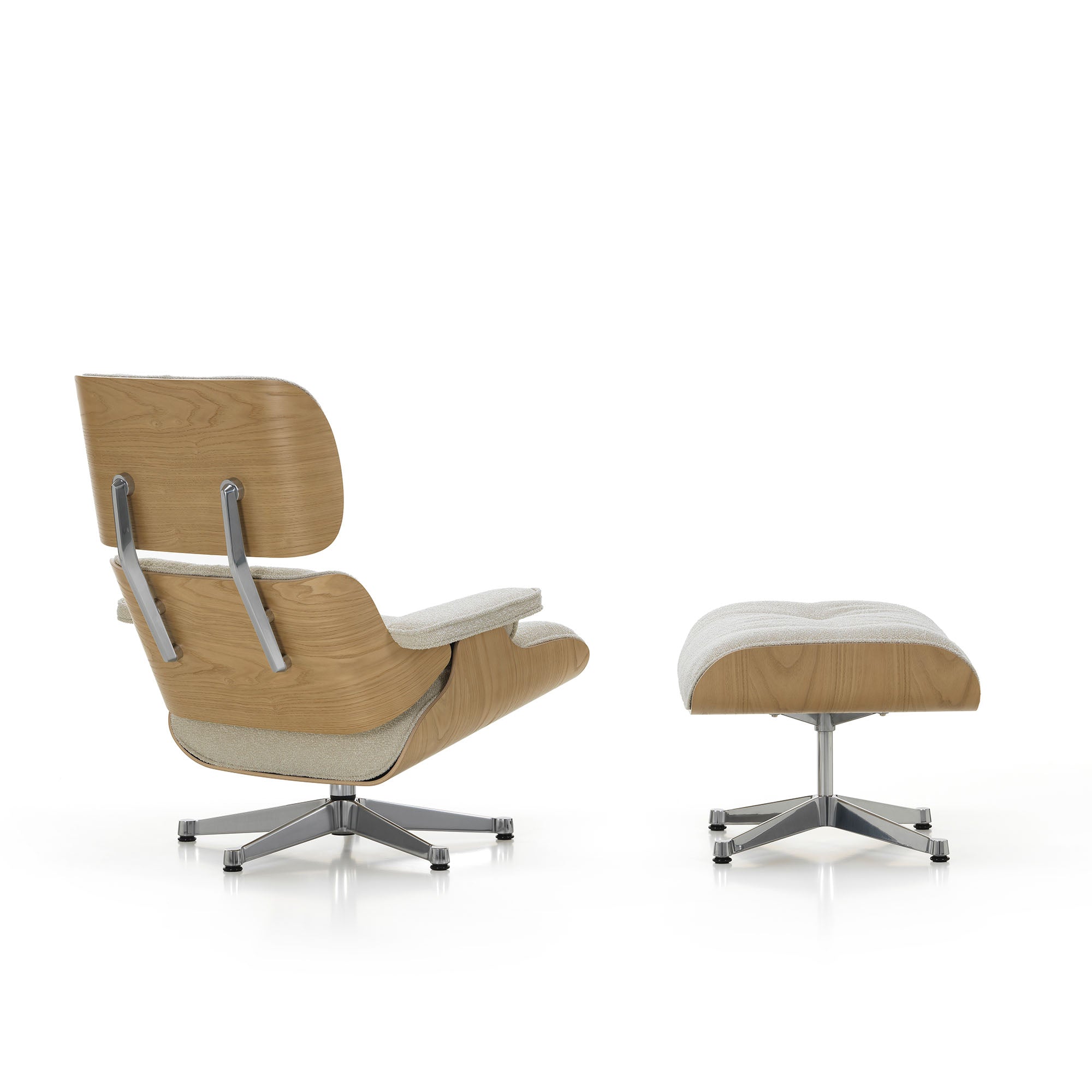 Eames Lounge Chair cu Otoman, lemn de castan și bază satinată