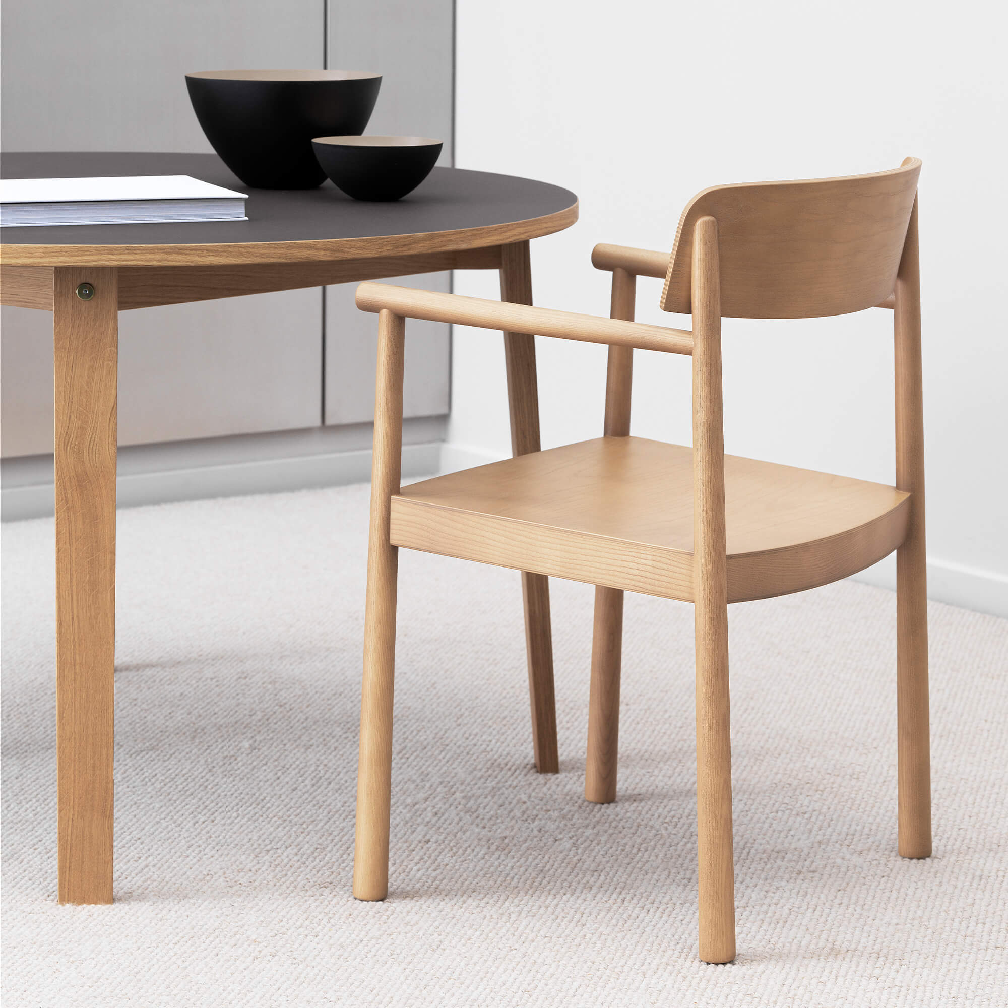 Timb Armchair, scaun de dining cu cotiere