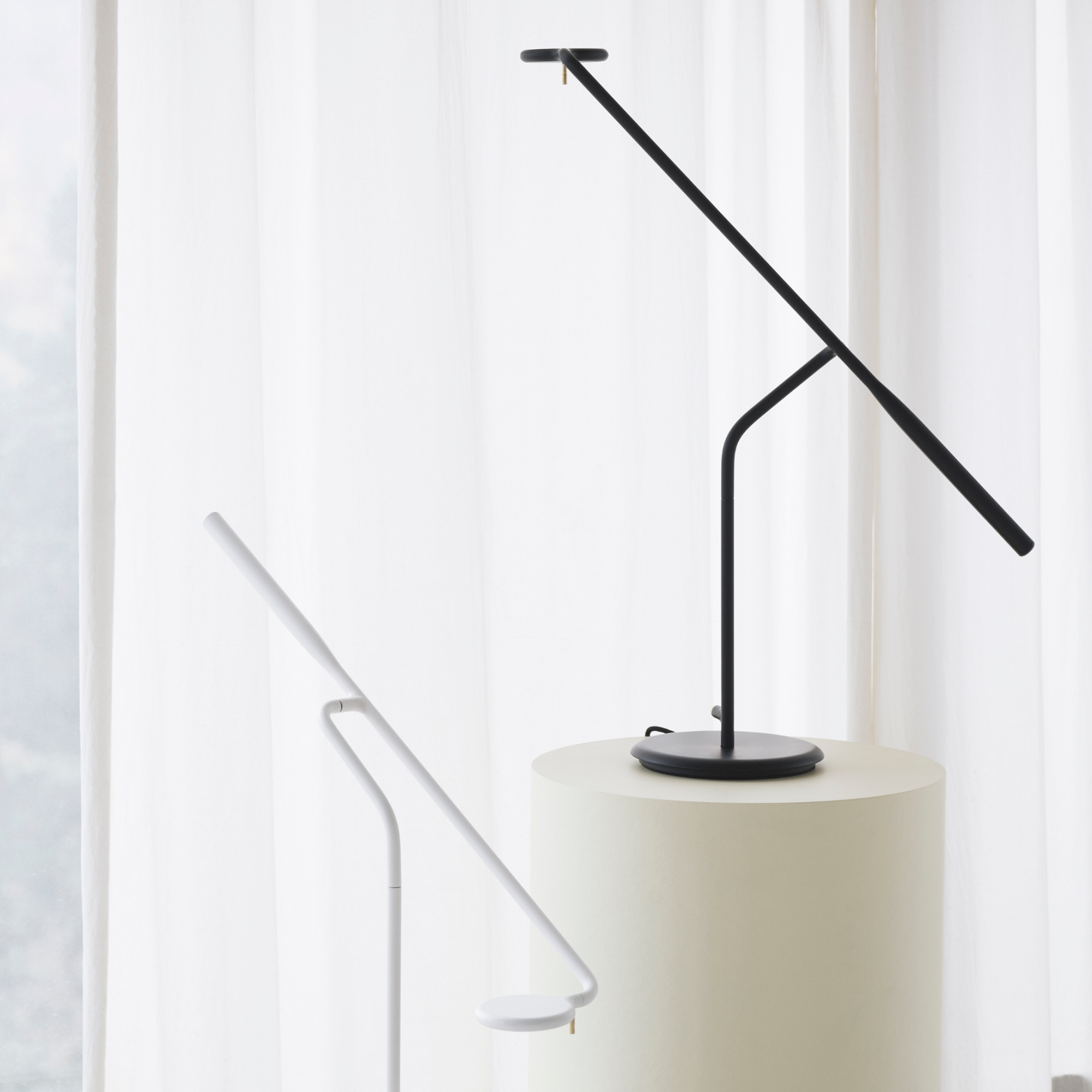 Flow Table Lamp Black, lampă de birou