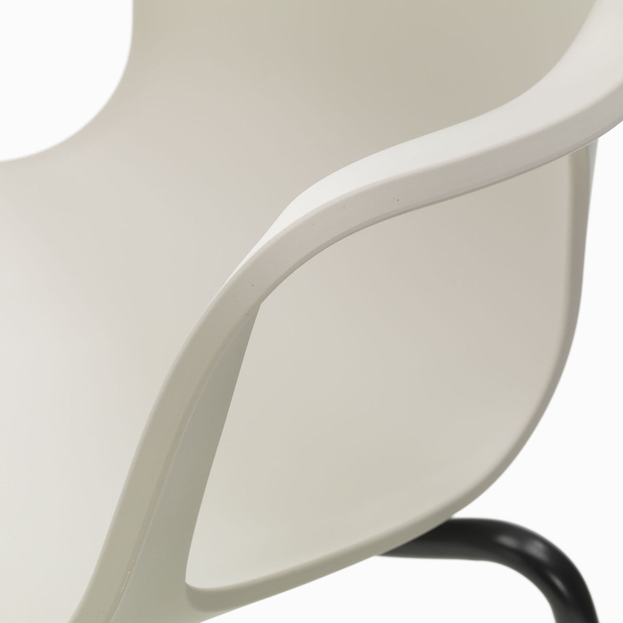 Hal RE Tube Armchair, scaun cu cotiere