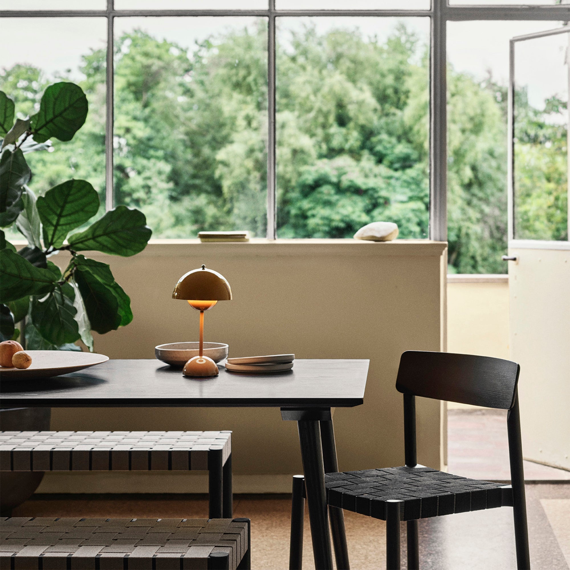 Flowerpot VP9 Mustard, lampă portabilă