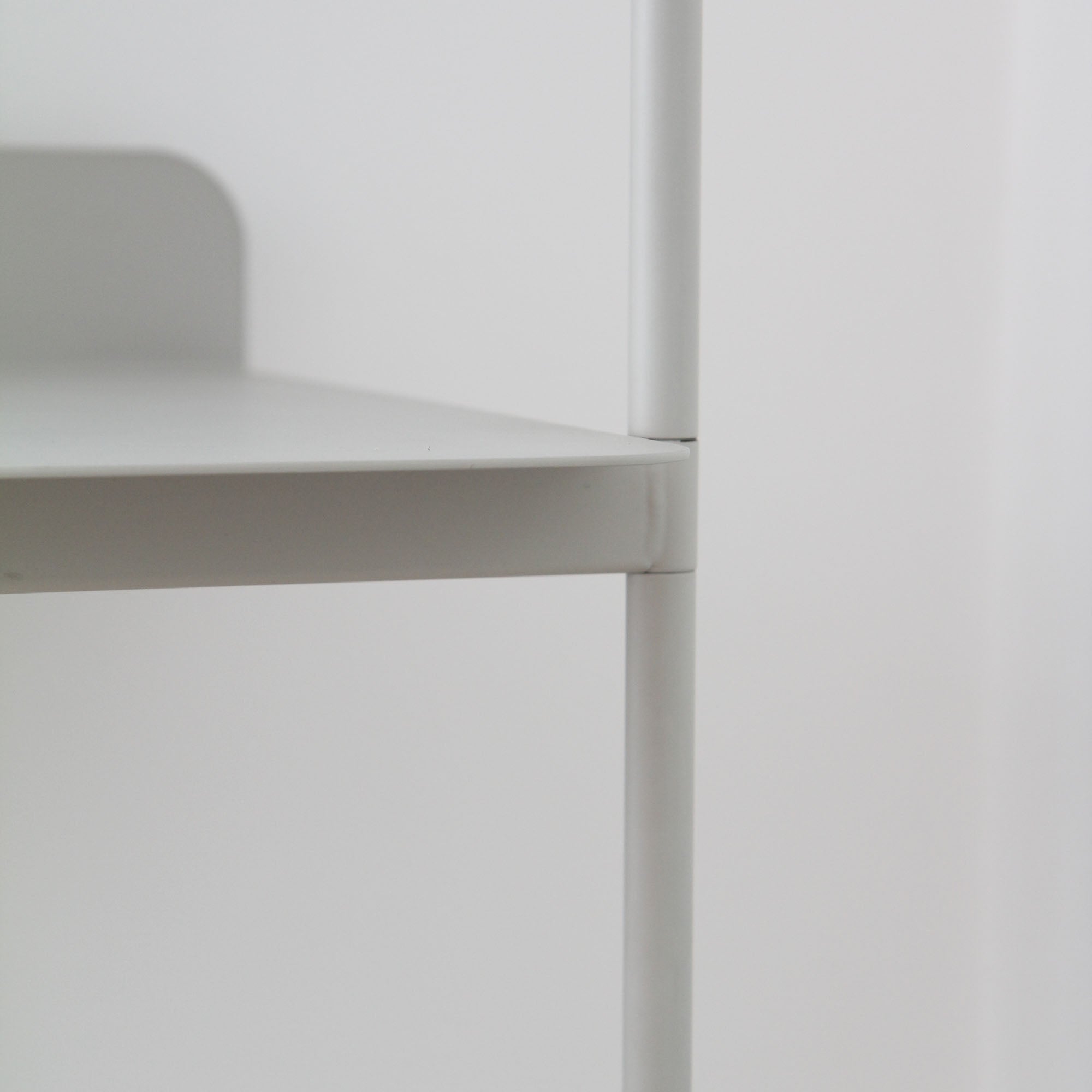 Compile sistem rafturi config. 2 produs în showroom