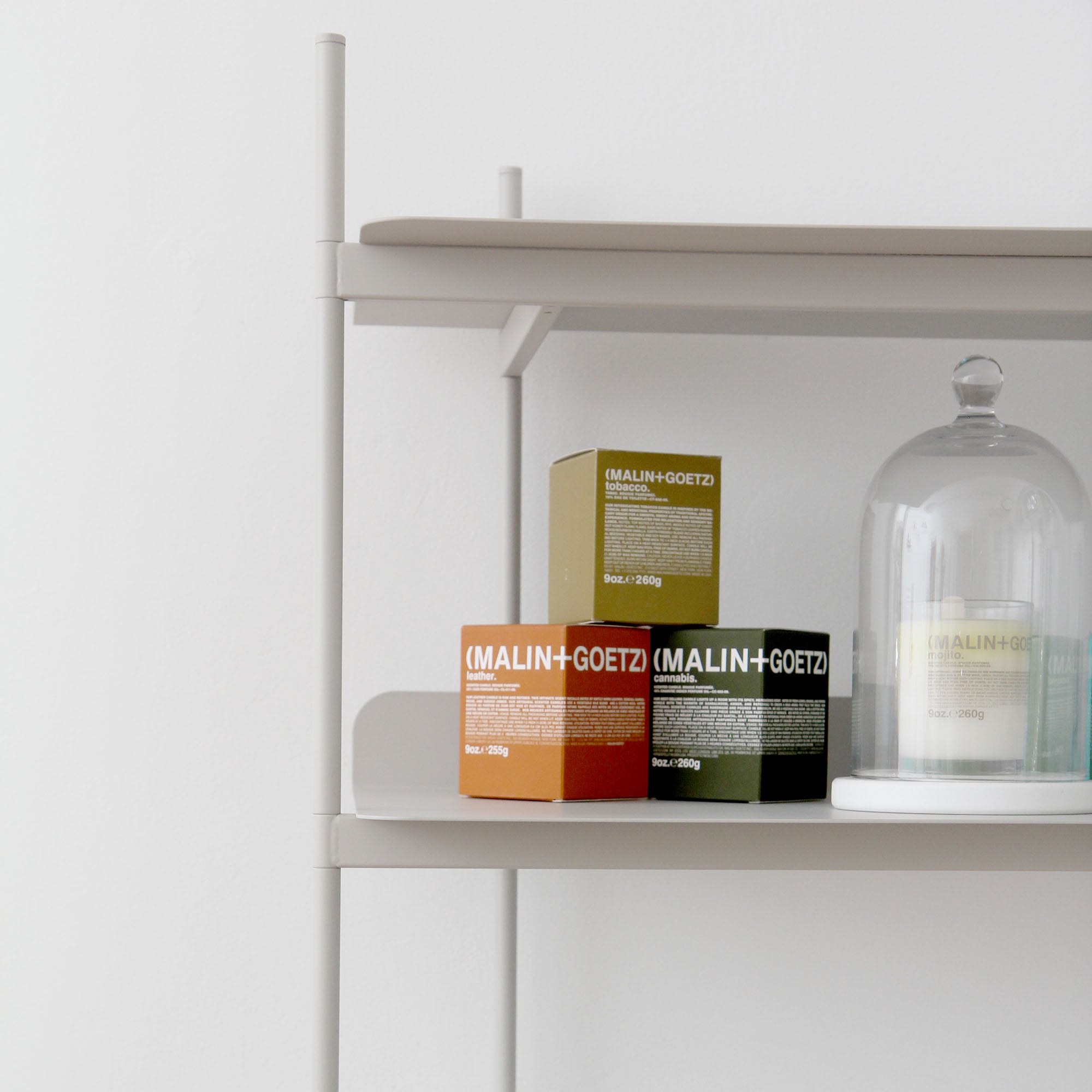 Compile sistem rafturi config. 2 produs în showroom