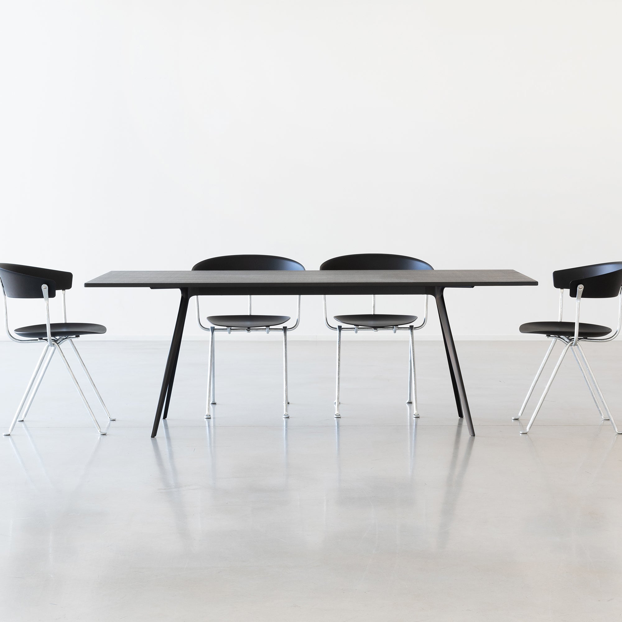 Officina Plastic Chair, scaun din plastic