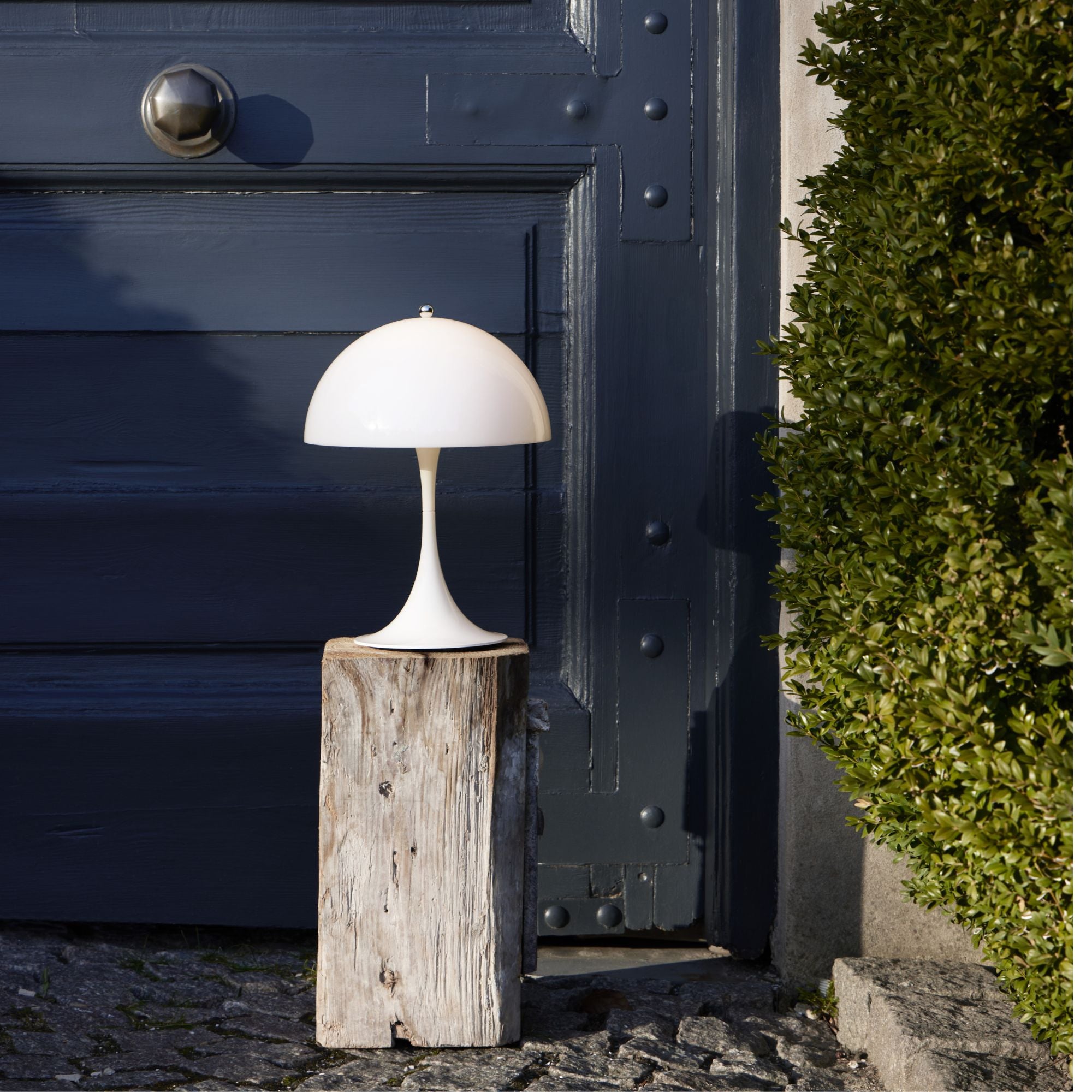 Panthella 250 Portable, lampă portabilă