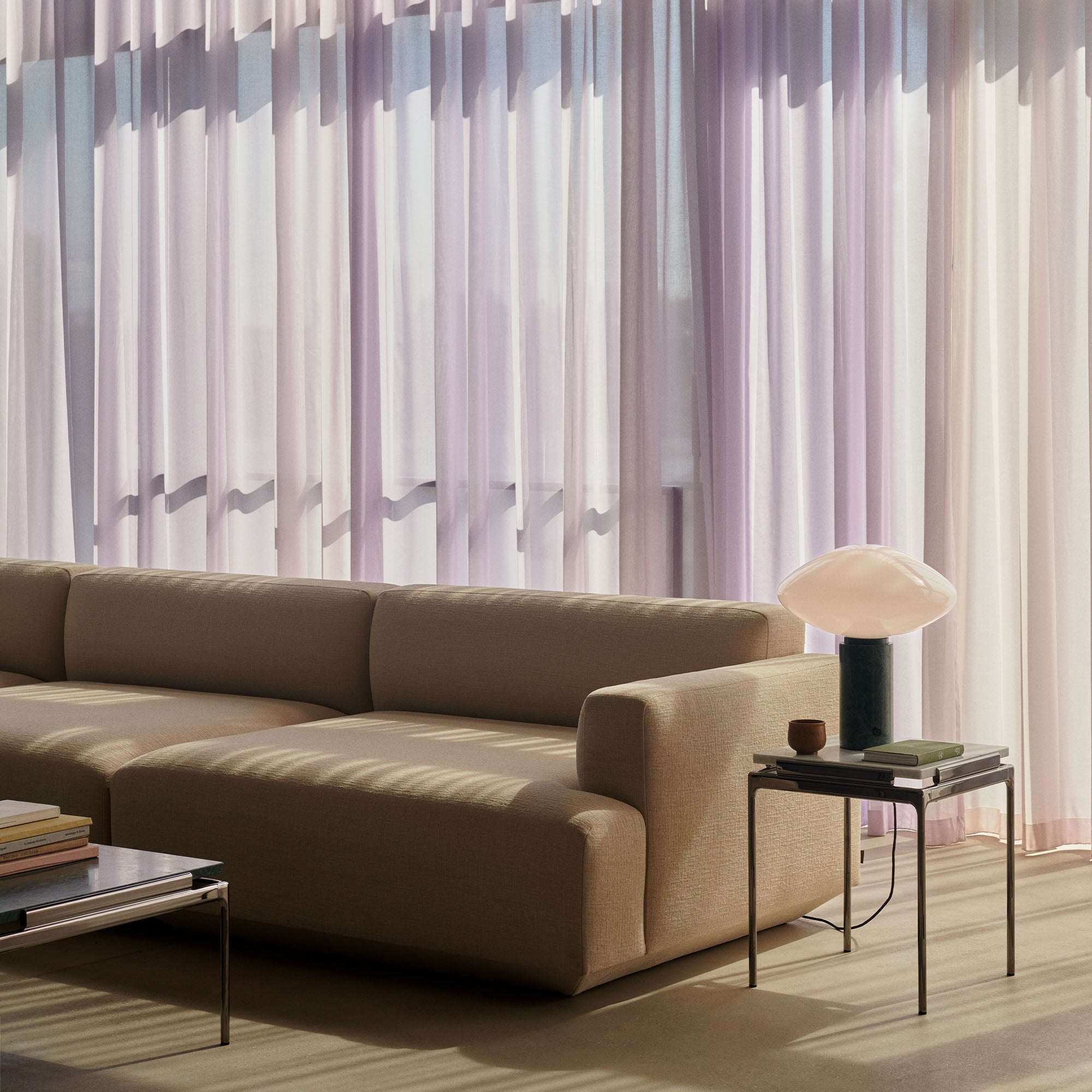 Sett LN11, măsuță