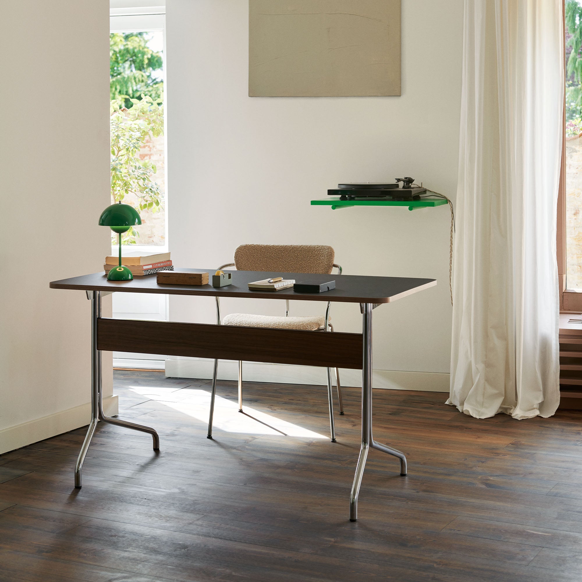 Pavilion Desk AV16, birou
