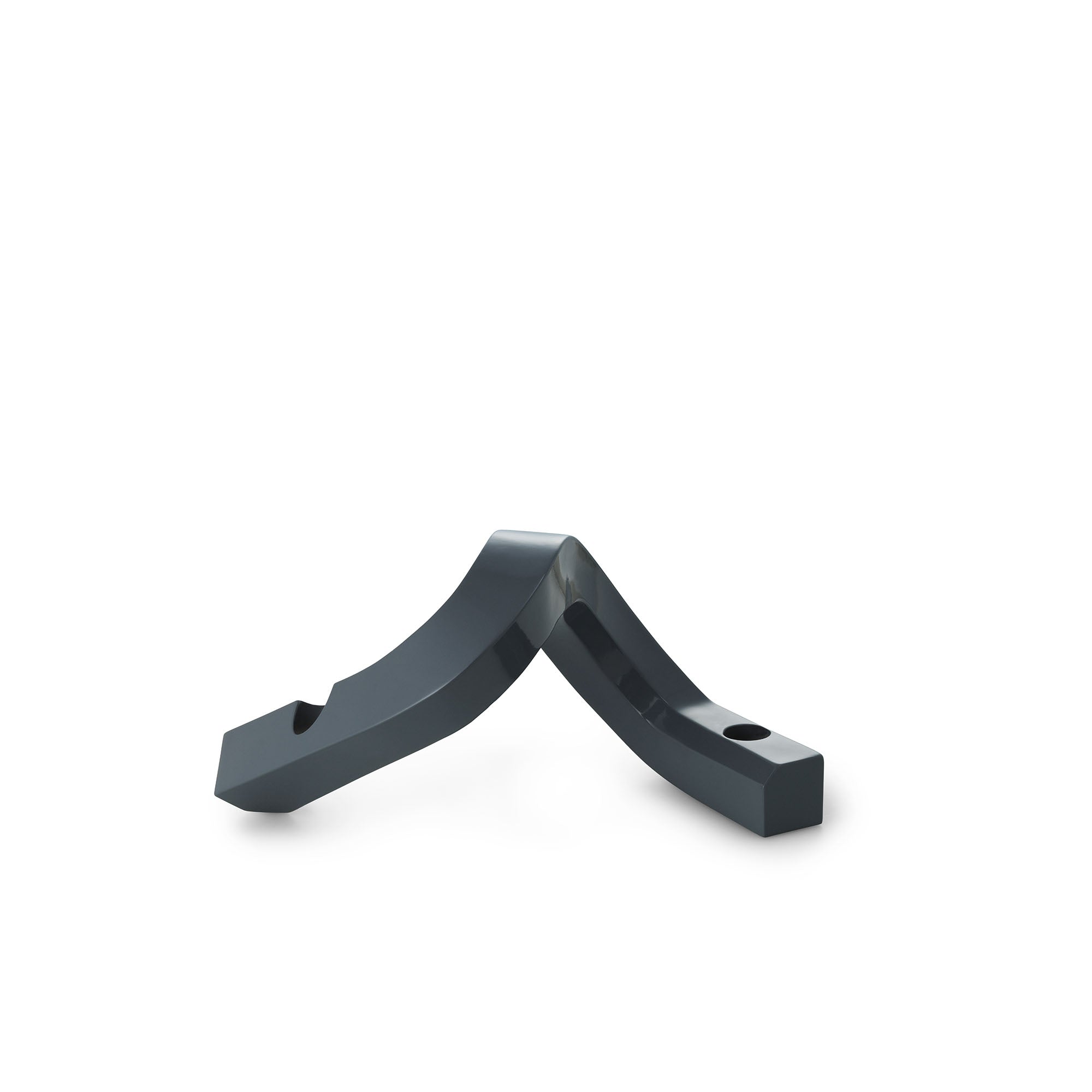 Crooked Candlestick Two, suport de lumânari din aluminiu cu două locuri