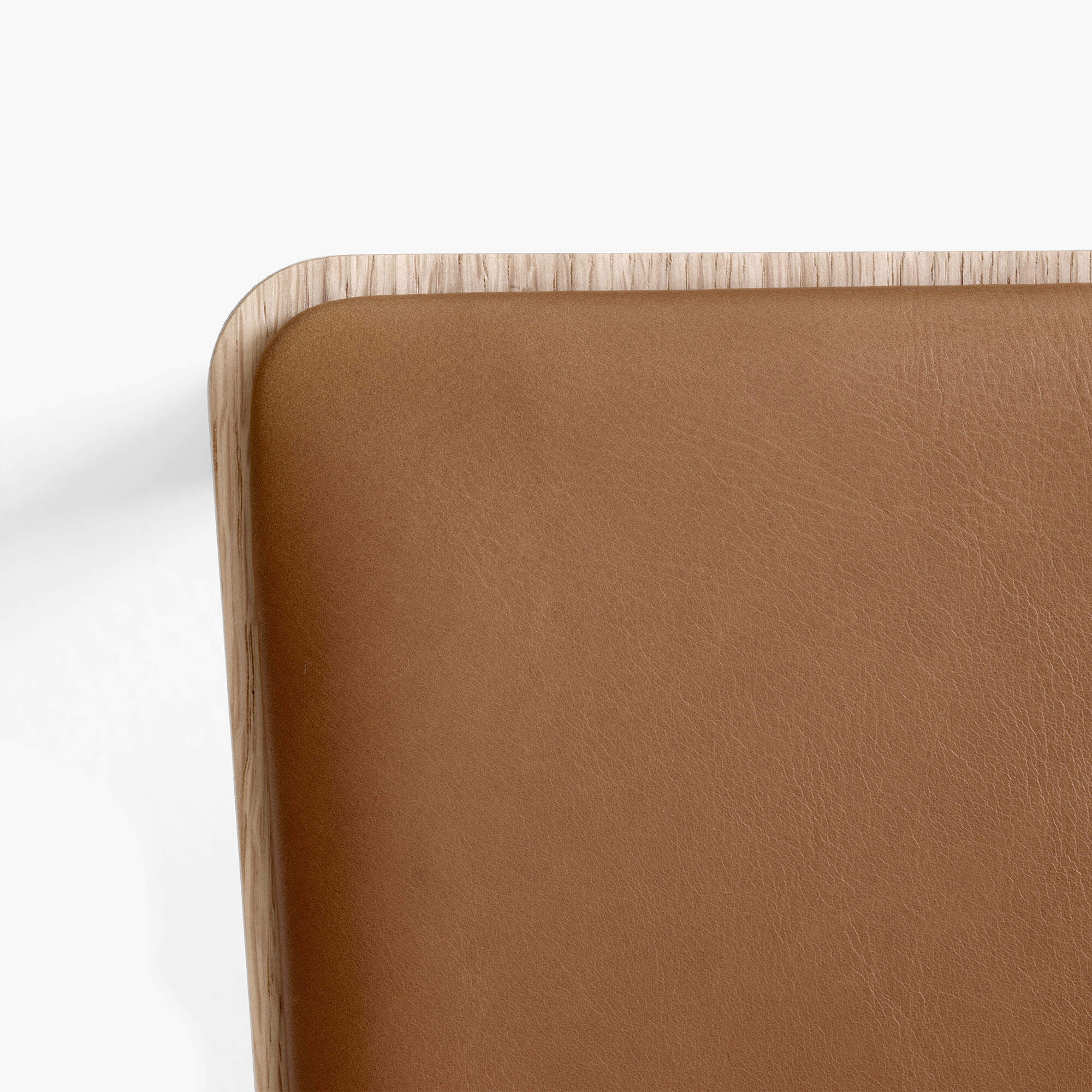 Betty TK3 scaun de dining tapițat