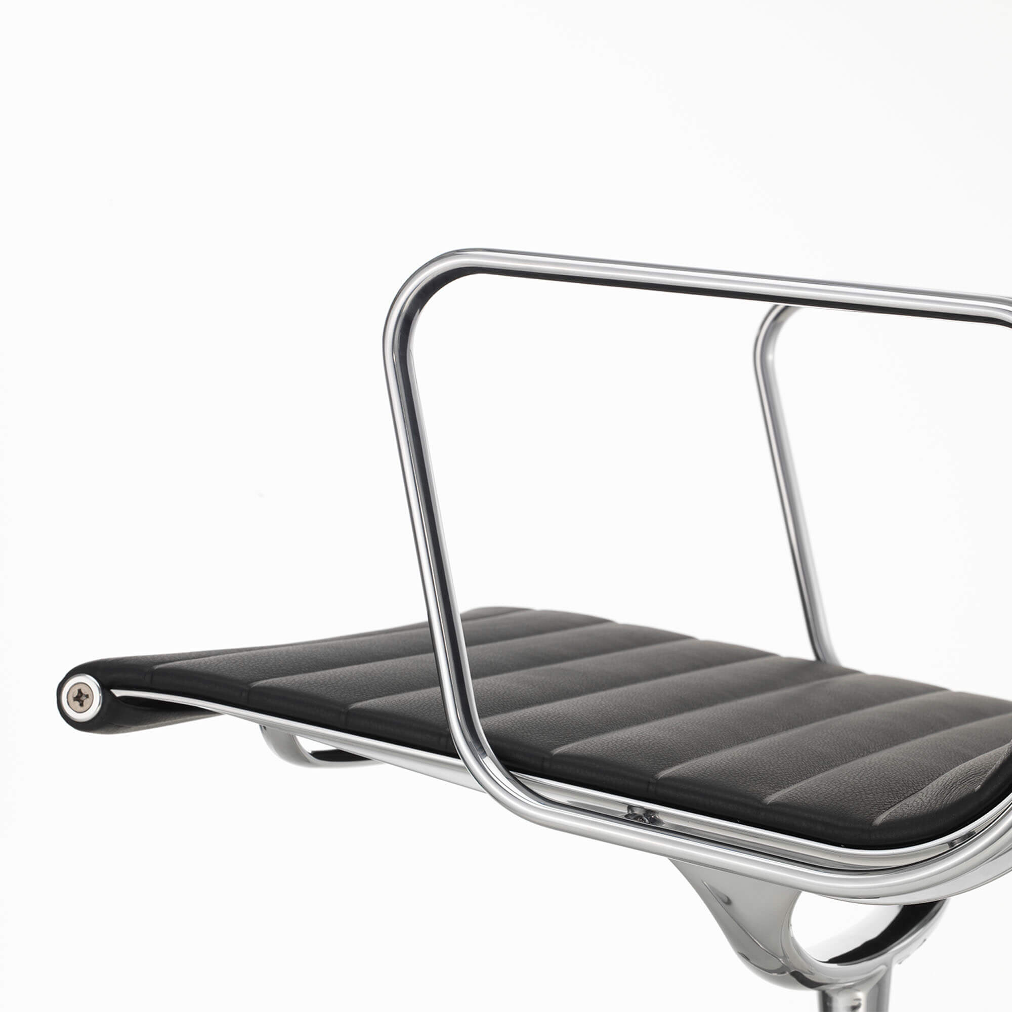 Aluminium EA 107 scaun de birou cu bază fixă